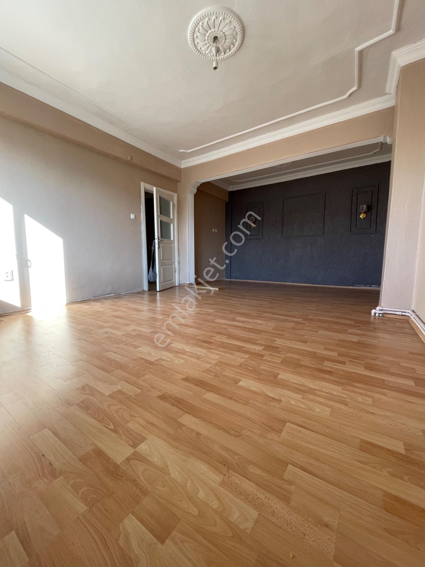 Çorlu Muhittin Mahallesi'nde 2+1 Aydınlık Satılık Daire — fotoğraf 4