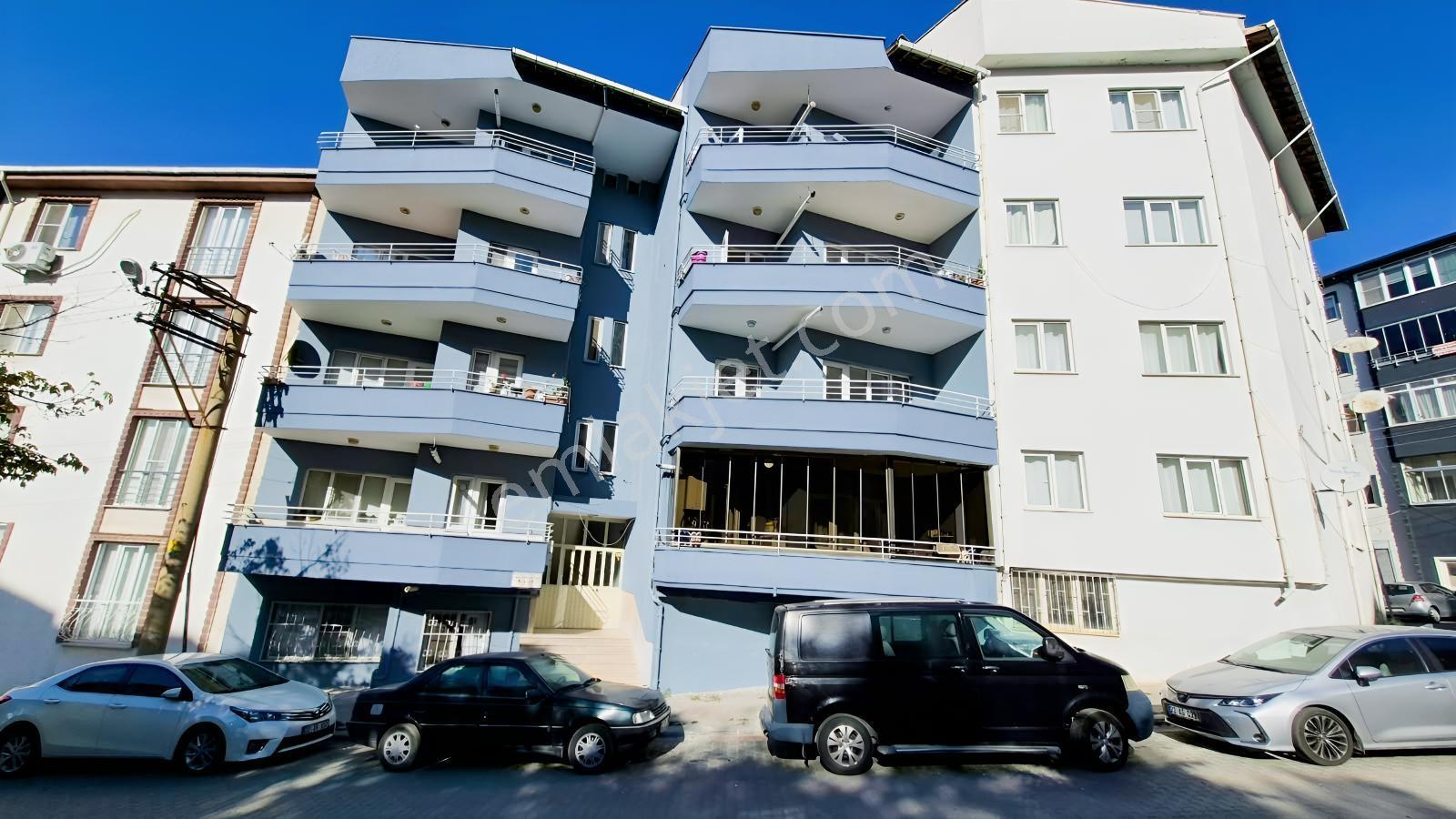 Merkezi Konumda, Yenilenmiş 3+1 Satılık Daire