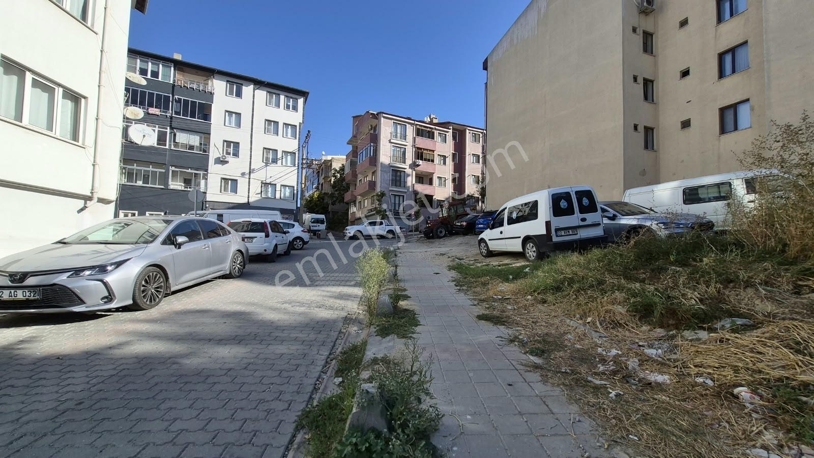 Merkezi Konumda, Yenilenmiş 3+1 Satılık Daire — fotoğraf 2