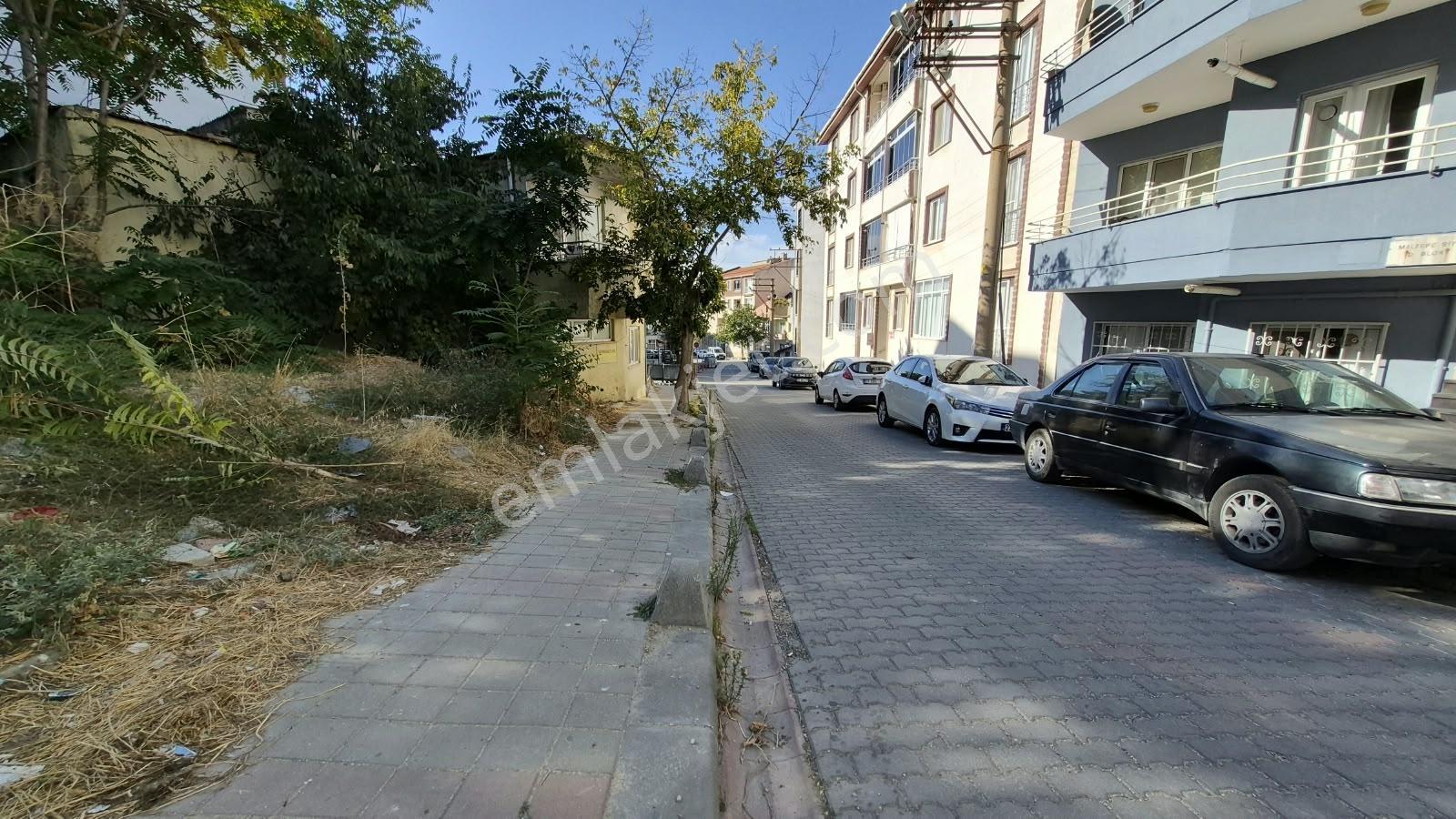 Merkezi Konumda, Yenilenmiş 3+1 Satılık Daire — fotoğraf 3