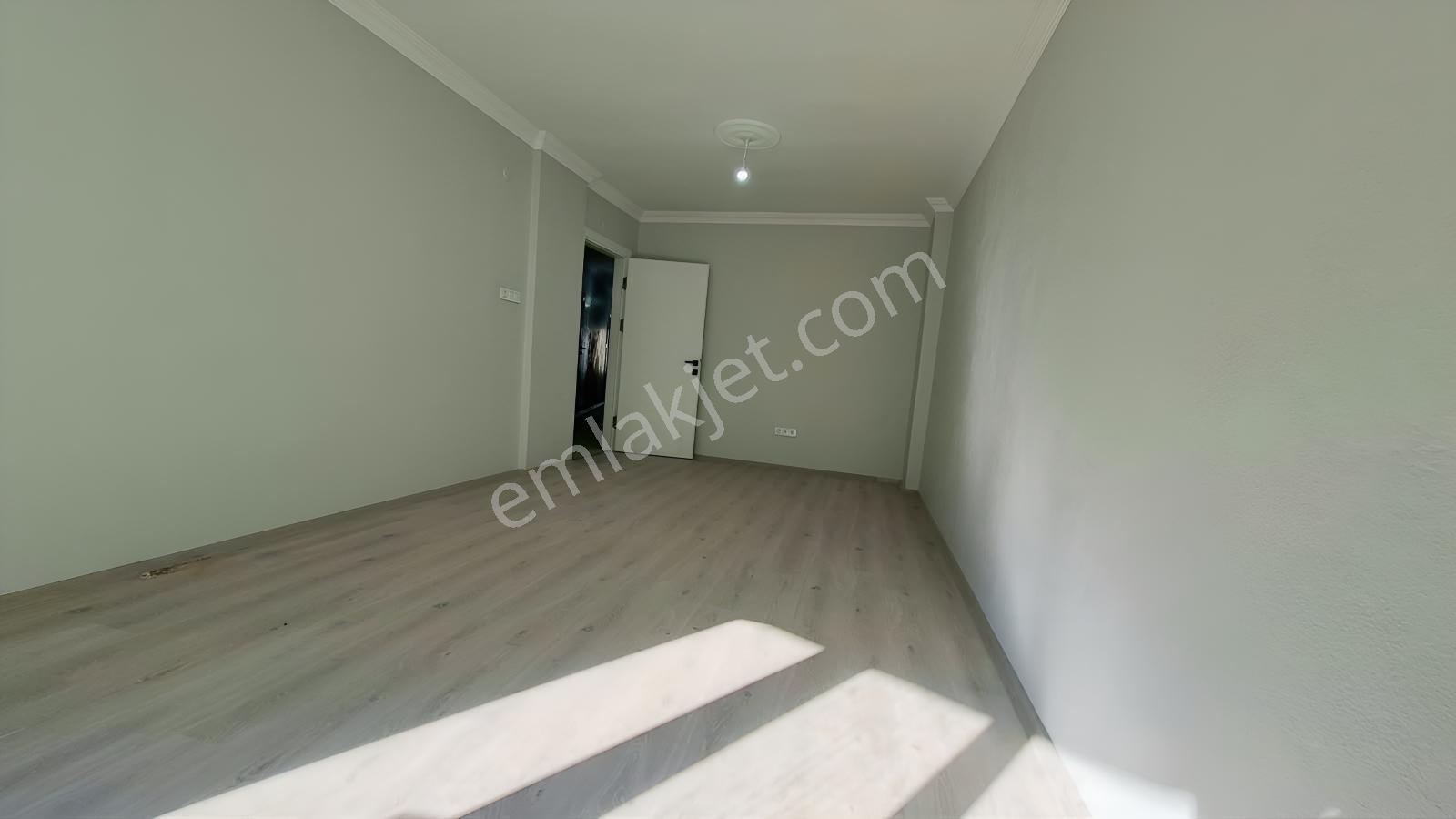 Merkezi Konumda, Yenilenmiş 3+1 Satılık Daire — fotoğraf 8