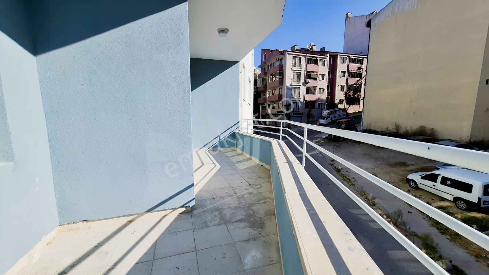 Merkezi Konumda, Yenilenmiş 3+1 Satılık Daire — fotoğraf 14