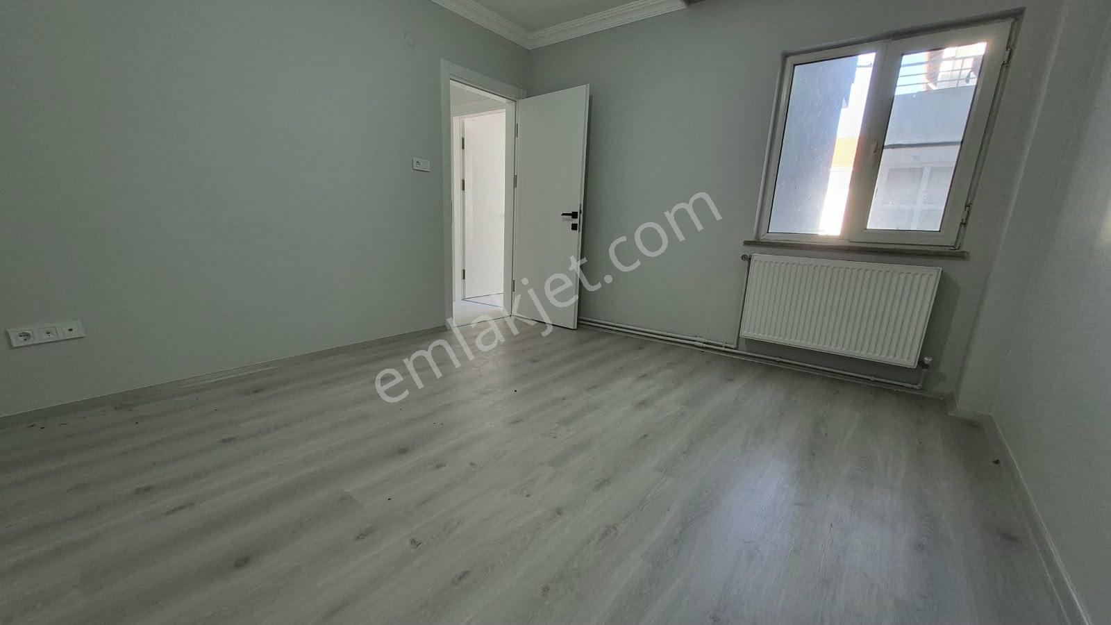 Merkezi Konumda, Yenilenmiş 3+1 Satılık Daire — fotoğraf 23