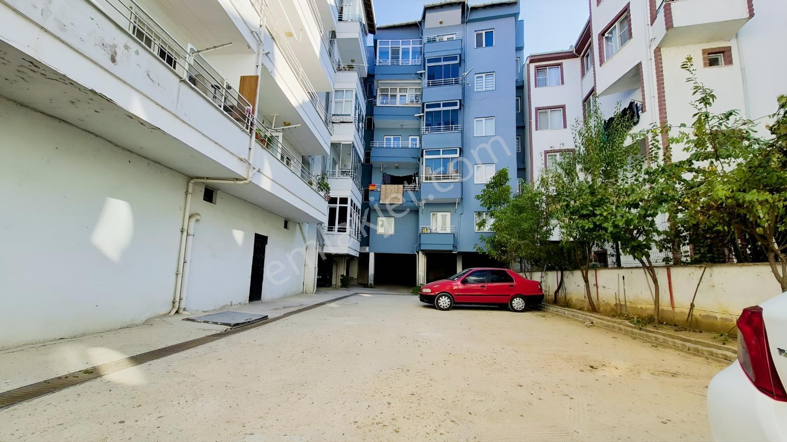 Merkezi Konumda, Yenilenmiş 3+1 Satılık Daire — fotoğraf 32
