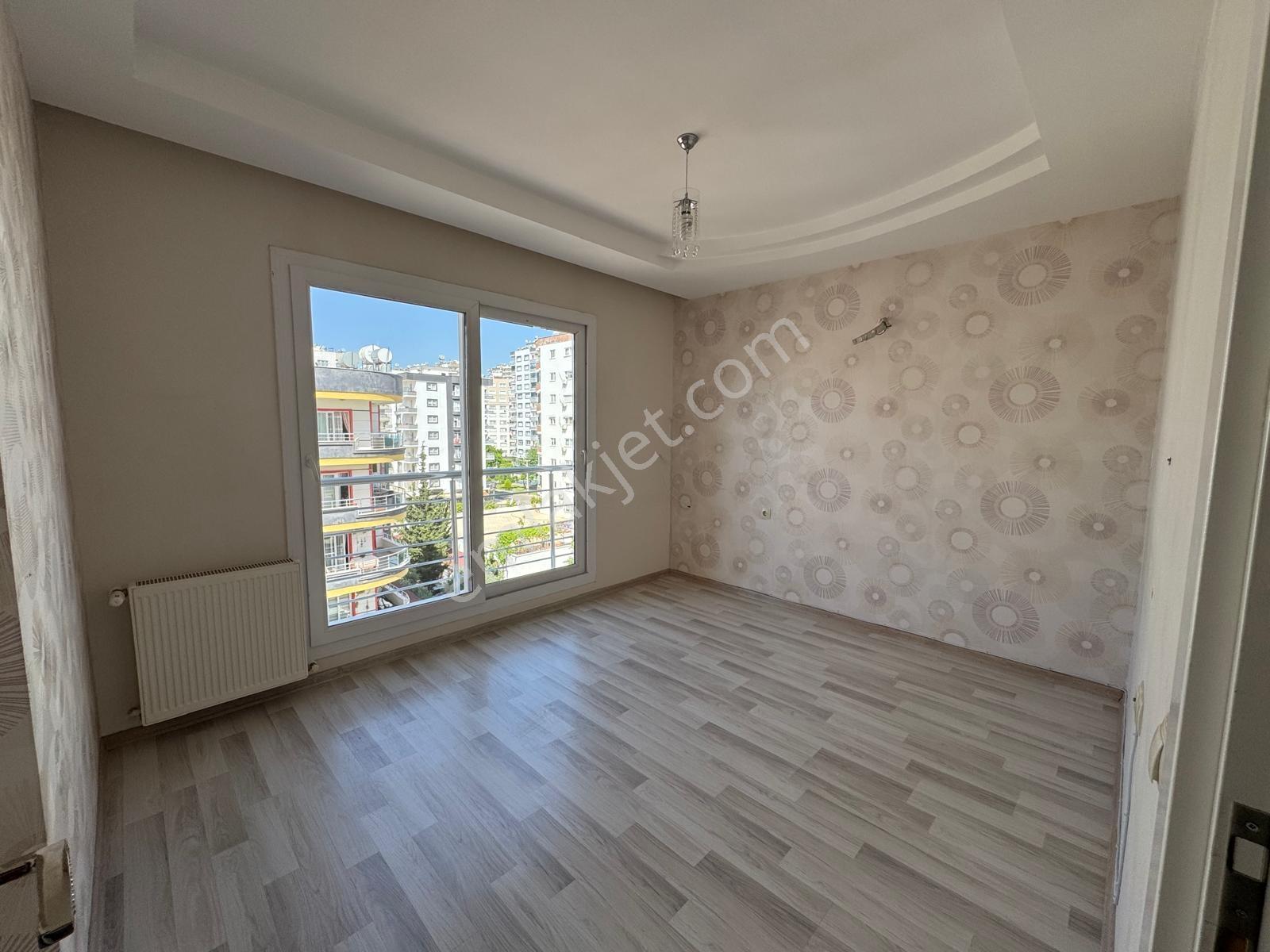 Han Emlak'tan Menderes Mah'de Site İçi Jeneratörlü Satılık 3+1 — fotoğraf 6