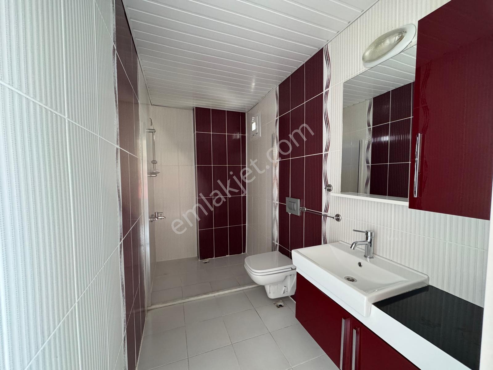 Han Emlak'tan Menderes Mah'de Site İçi Jeneratörlü Satılık 3+1 — fotoğraf 12