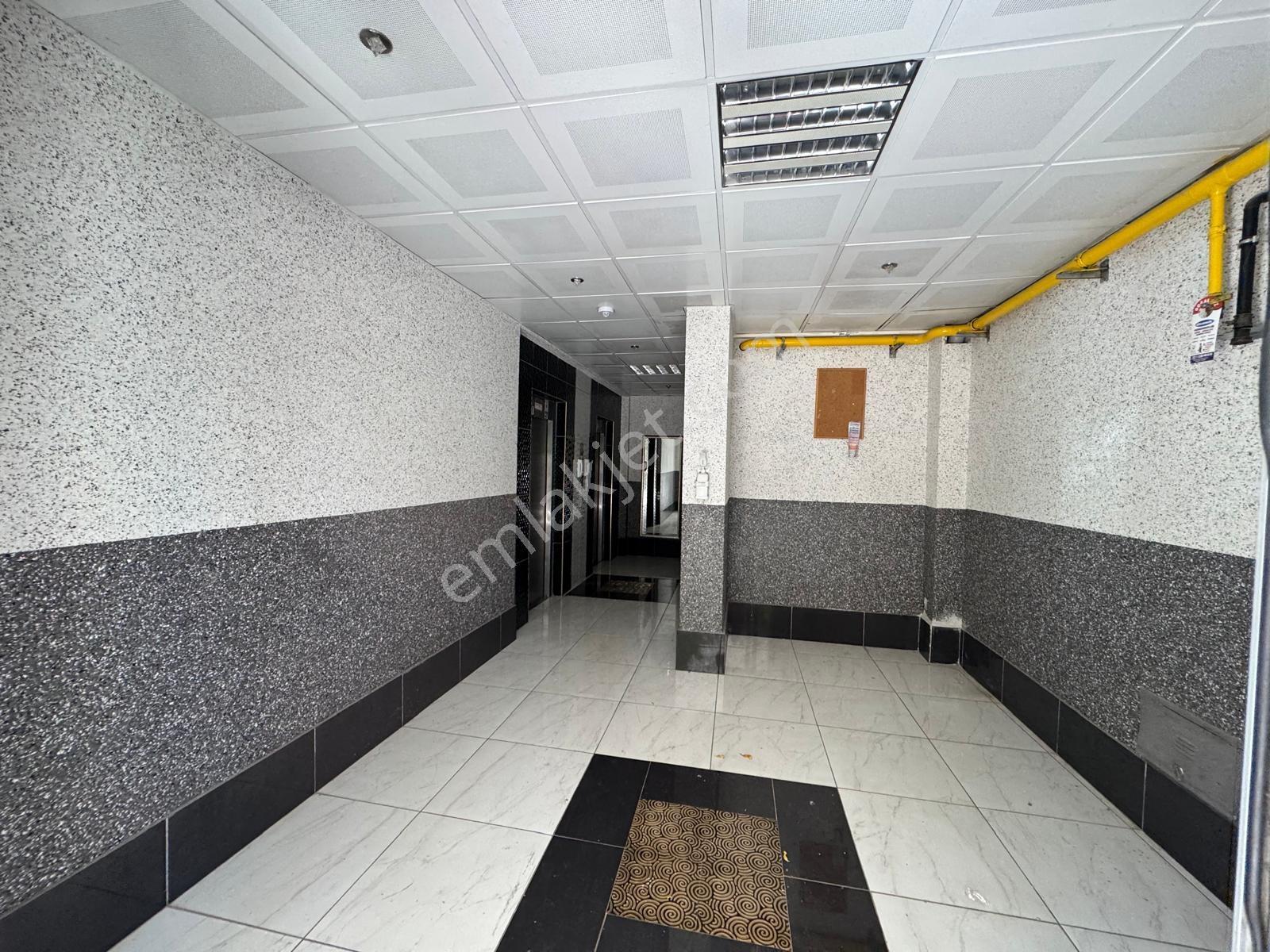 Han Emlak'tan Menderes Mah'de Site İçi Jeneratörlü Satılık 3+1 — fotoğraf 16