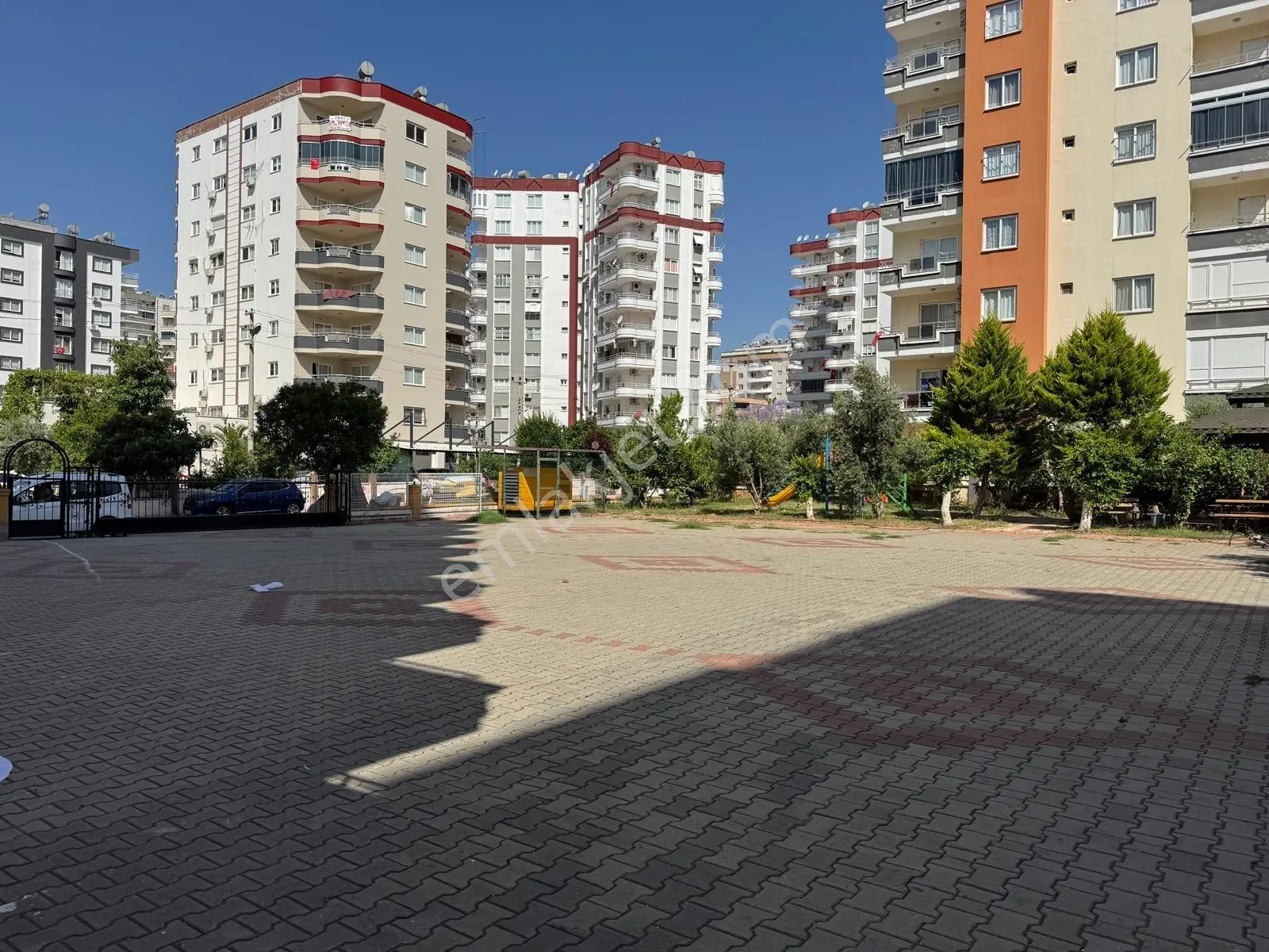 Han Emlak'tan Menderes Mah'de Site İçi Jeneratörlü Satılık 3+1 — fotoğraf 18