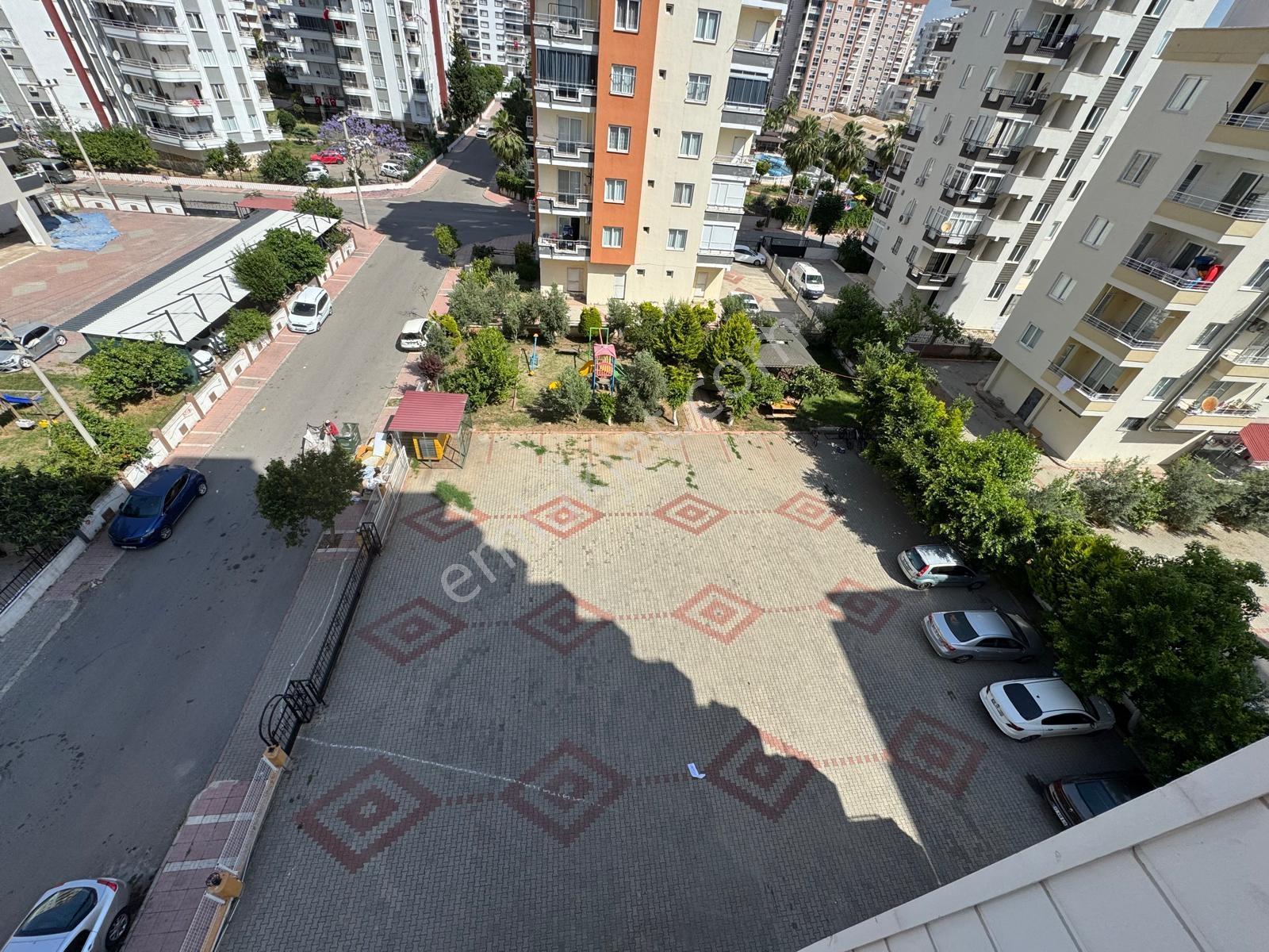 Han Emlak'tan Menderes Mah'de Site İçi Jeneratörlü Satılık 3+1 — fotoğraf 20