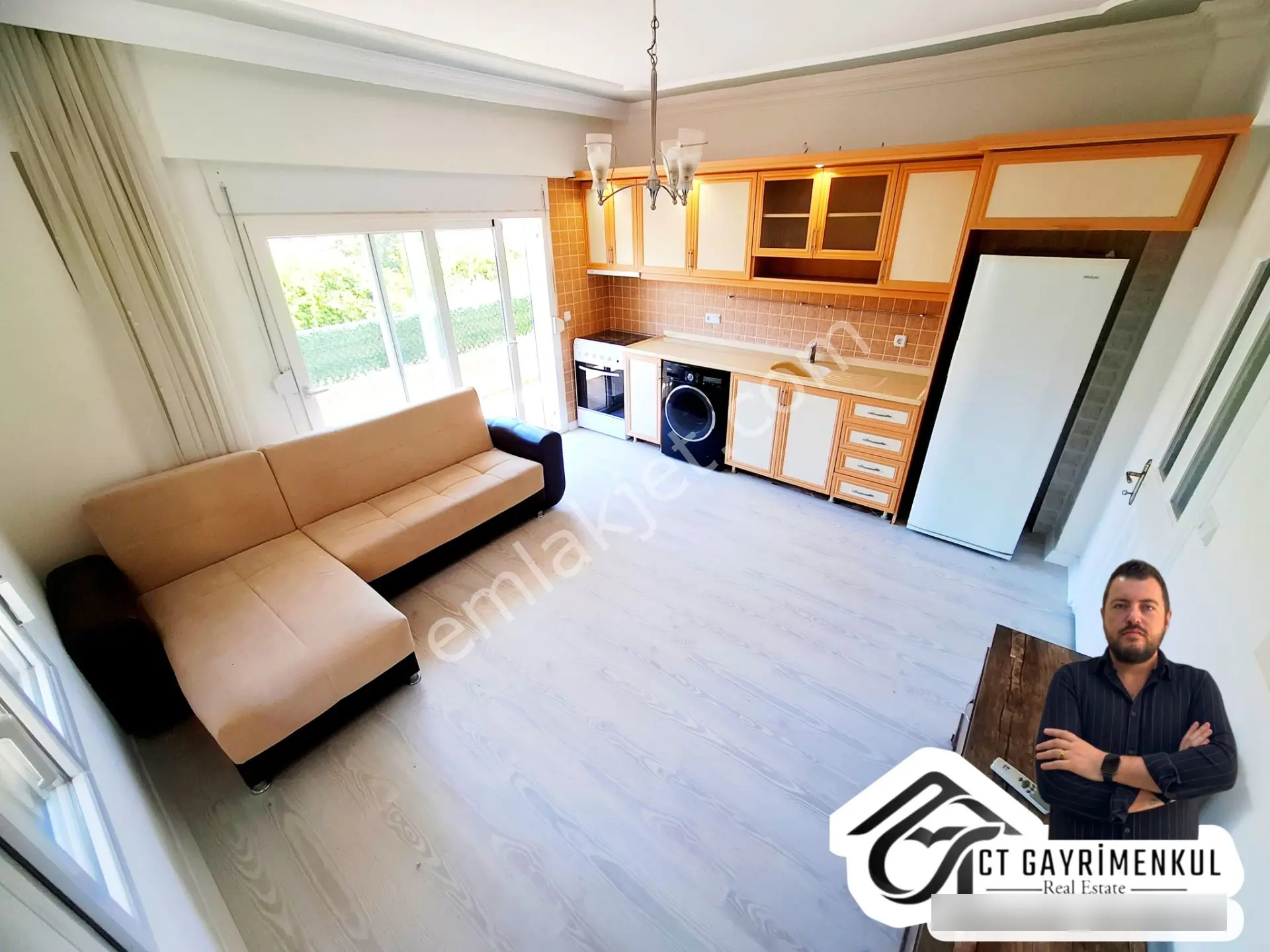 Didim'de Satılık 2+1 Denize Çok Yakın Konumda Eşyalı Ön Cephe Masrafsız Daire ! — fotoğraf 2