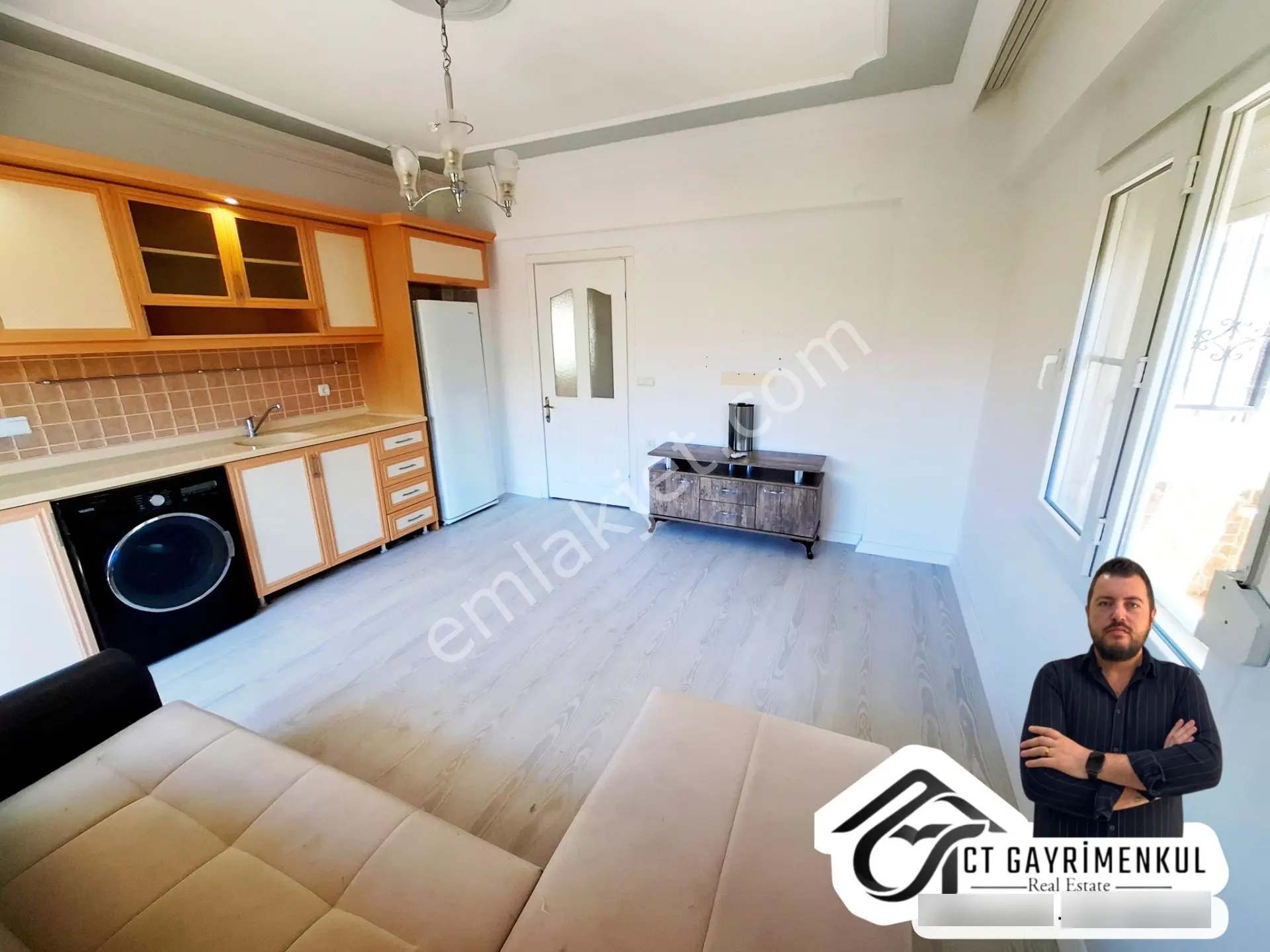 Didim'de Satılık 2+1 Denize Çok Yakın Konumda Eşyalı Ön Cephe Masrafsız Daire ! — fotoğraf 5