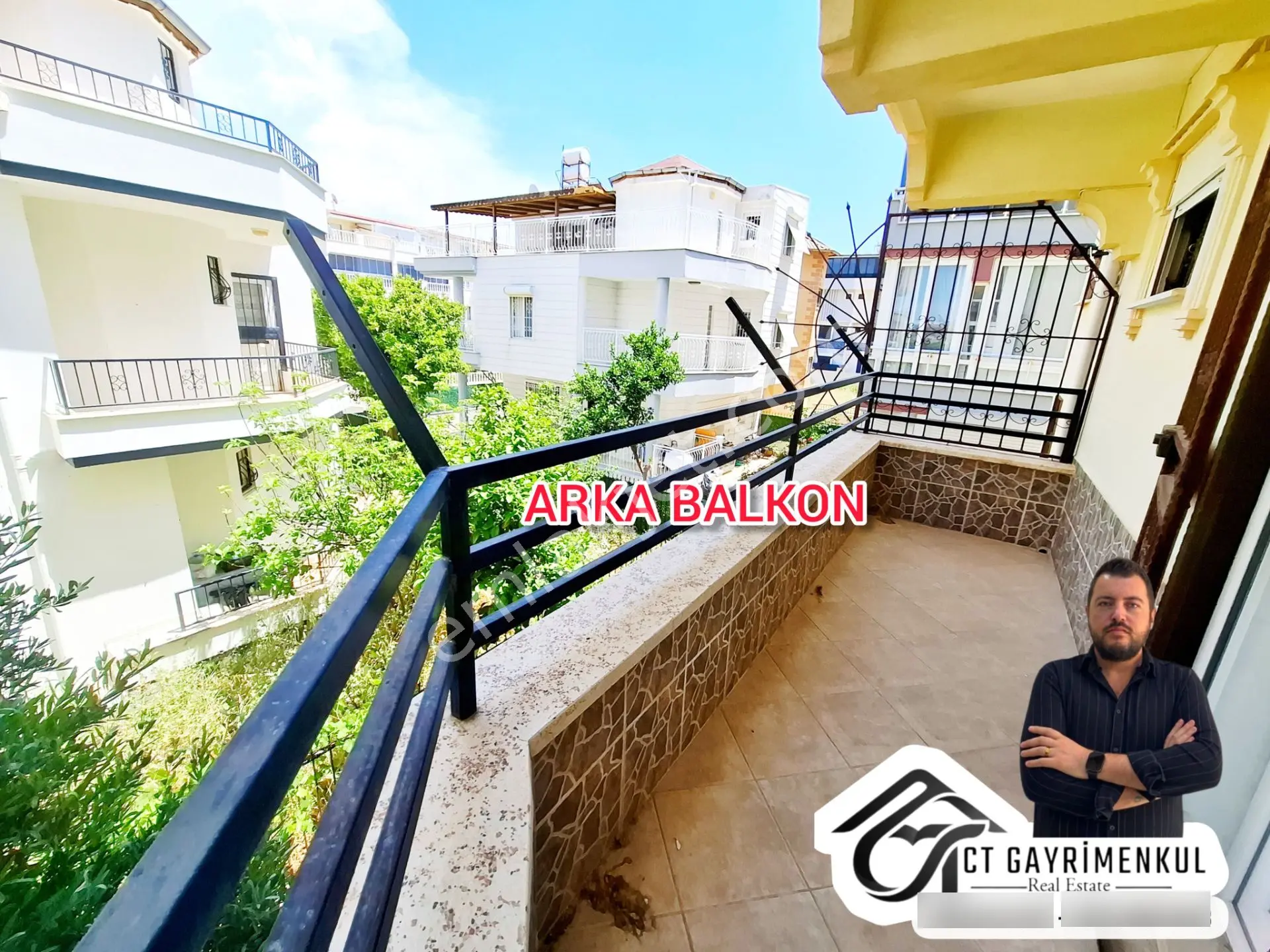 Didim'de Satılık 2+1 Denize Çok Yakın Konumda Eşyalı Ön Cephe Masrafsız Daire ! — fotoğraf 11