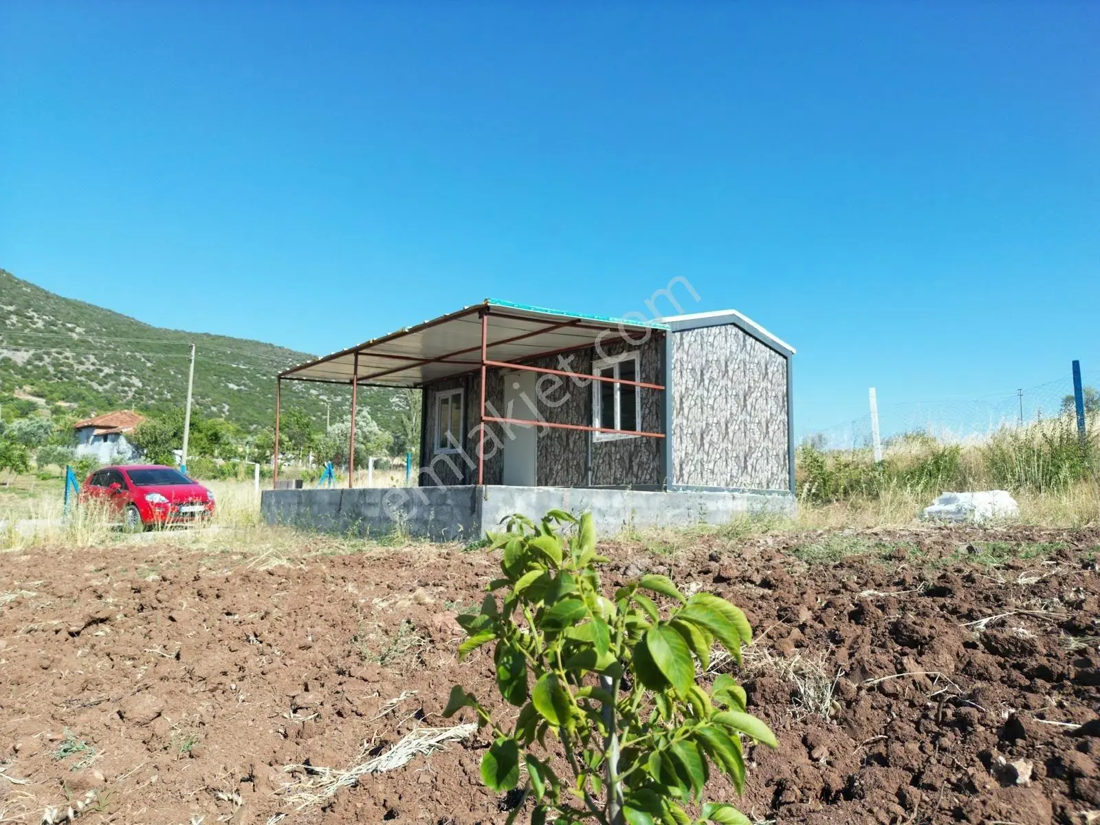 Akhisar Doğankayada 3.300 M2 Tek Tapu Kurulu Düzen Cevizlik ! — fotoğraf 4
