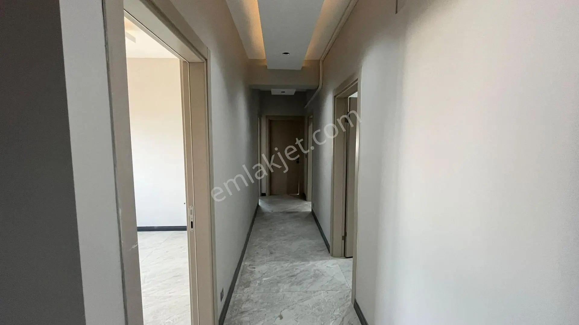 Bademalanı'nda Yol Üzeri Muhteşem Lokasyon Süper Daire 3+1 — fotoğraf 6