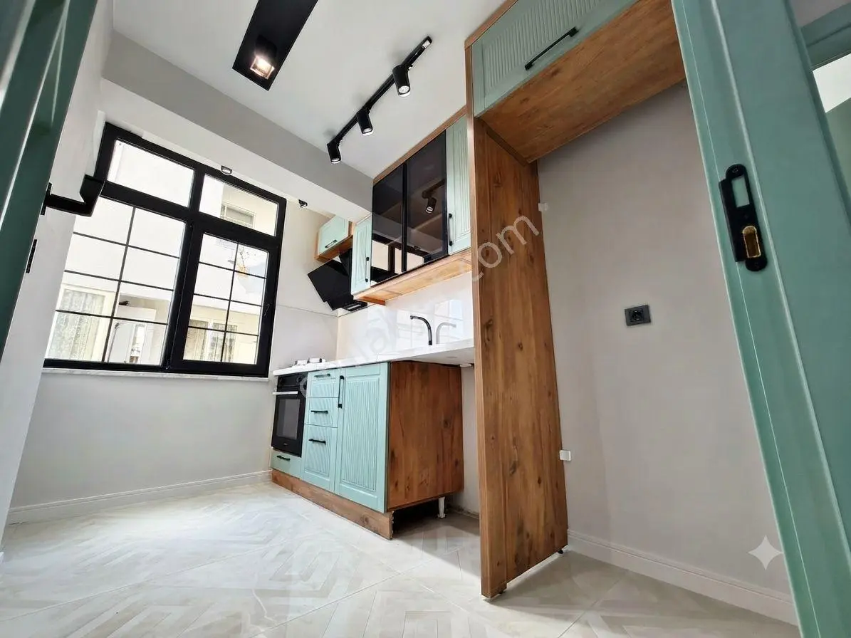 Aktif'ten Akçay Merkezde Satılık Denize Yakın Ön Cephe Full Yapılı 2+1 Daire — fotoğraf 3