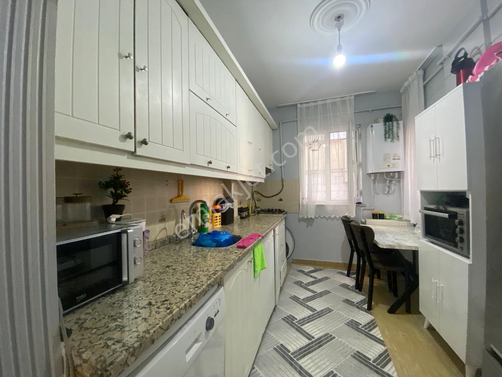 Gazi Mahallesi 1.kat Balkonlu 2+1 100m2 Arsa Tapulu Daire — fotoğraf 3