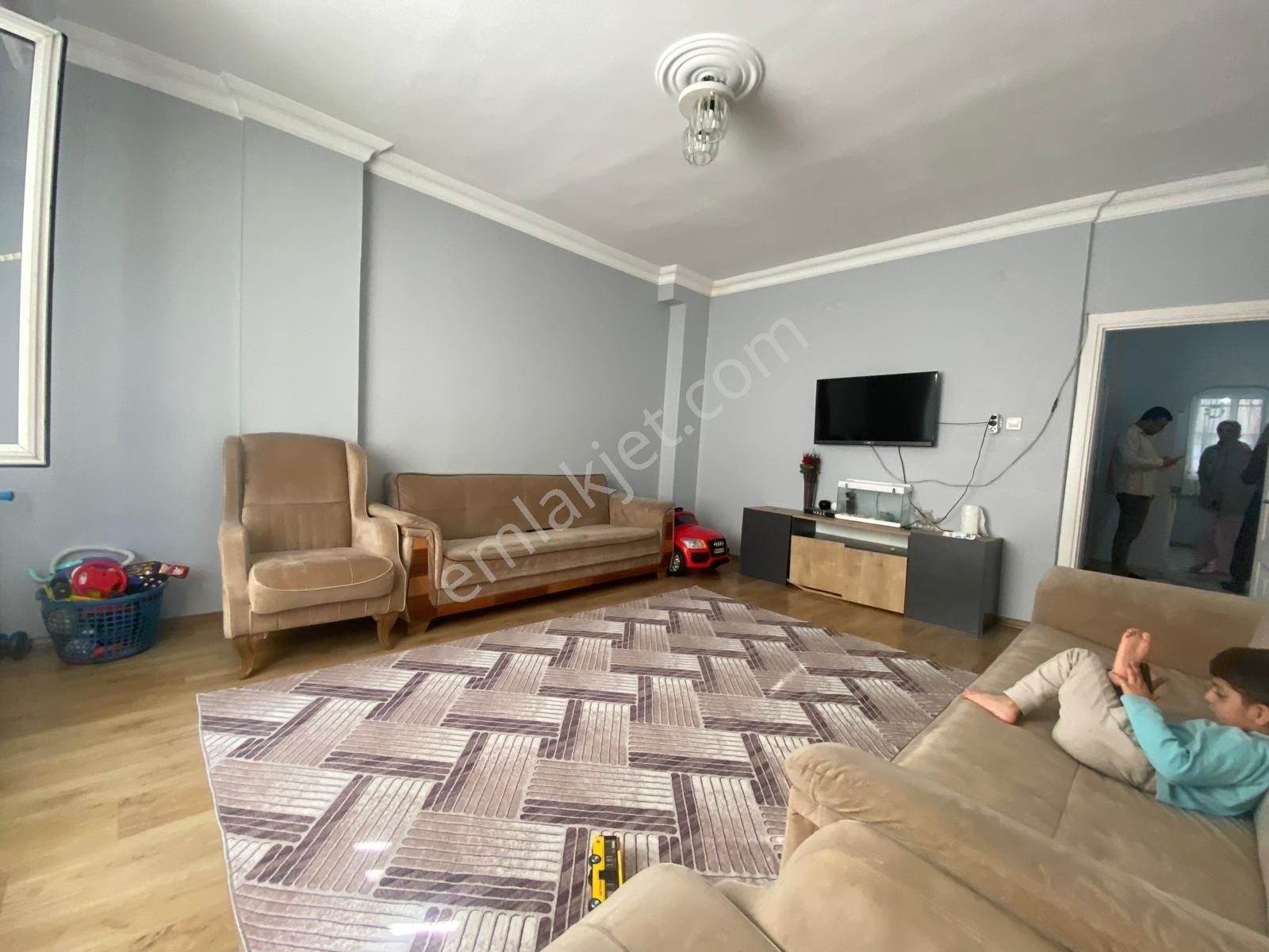 Gazi Mahallesi 1.kat Balkonlu 2+1 100m2 Arsa Tapulu Daire — fotoğraf 13