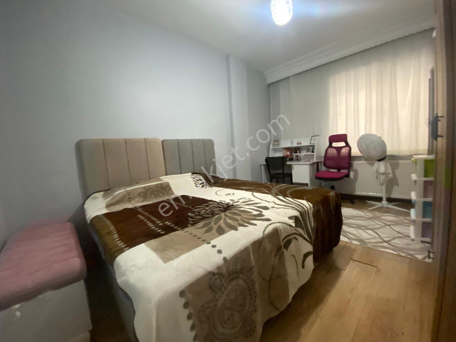 Gazi Mahallesi 1.kat Balkonlu 2+1 100m2 Arsa Tapulu Daire — fotoğraf 17