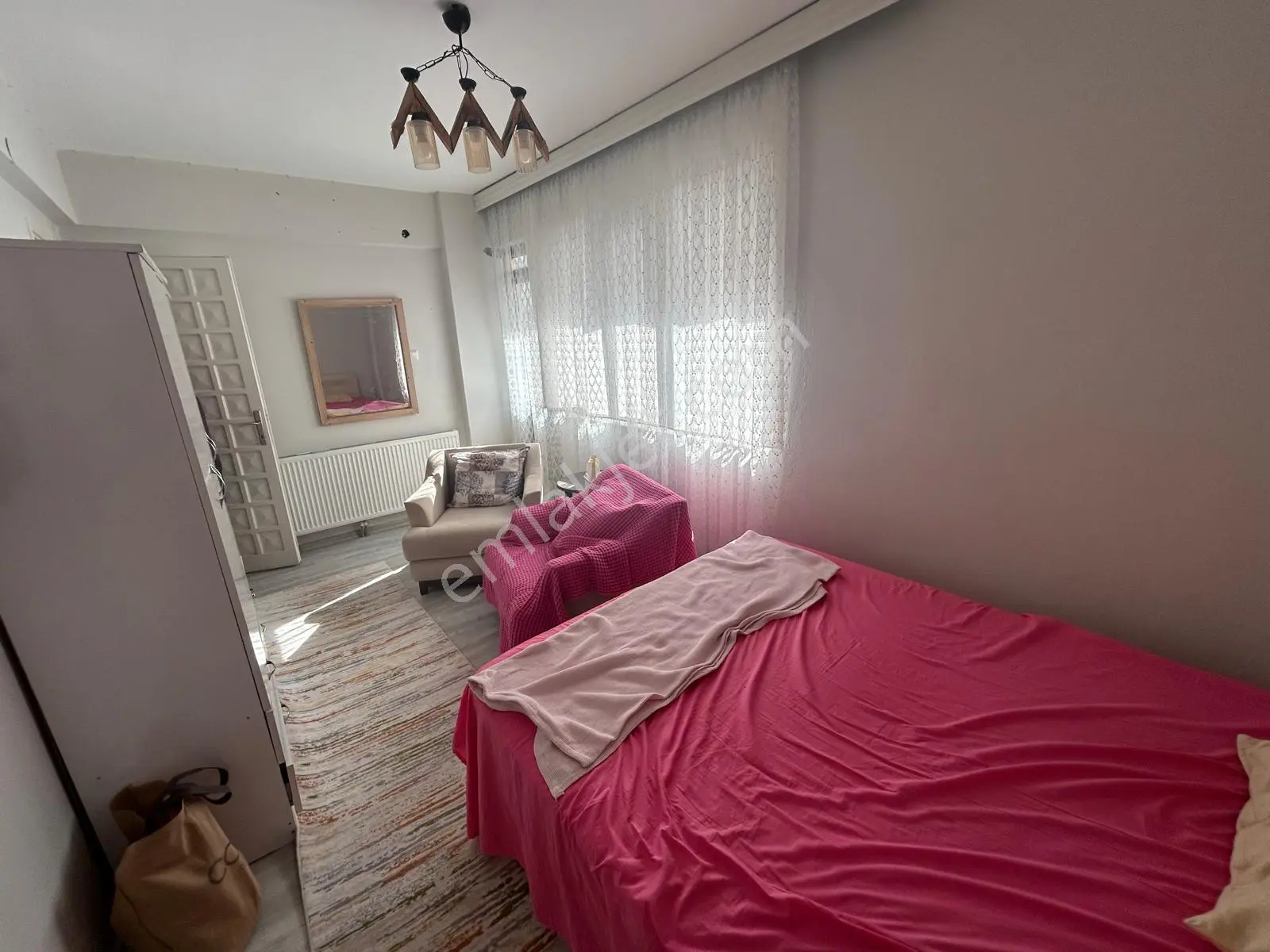 Acill Kuşadası Merkezde Çok Geniş Doğalgazlı 3+1 Satılık Daire — fotoğraf 21