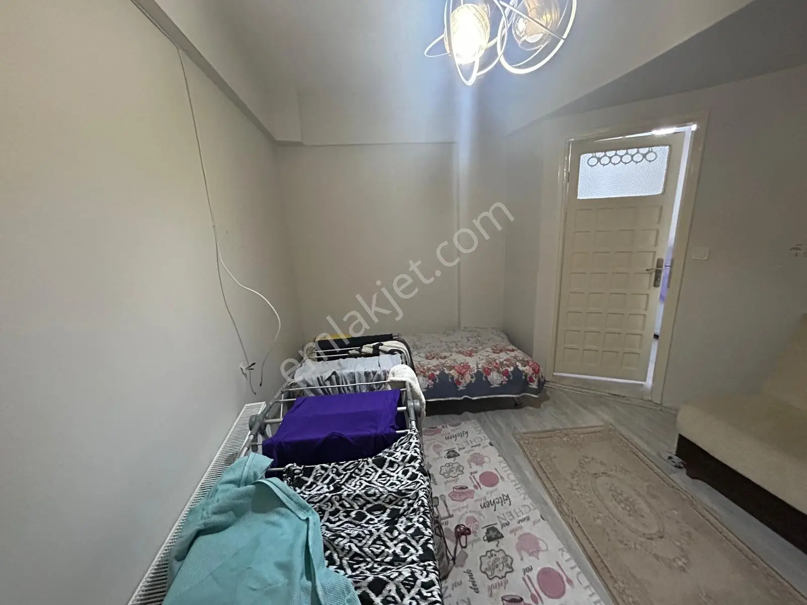 Acill Kuşadası Merkezde Çok Geniş Doğalgazlı 3+1 Satılık Daire — fotoğraf 34