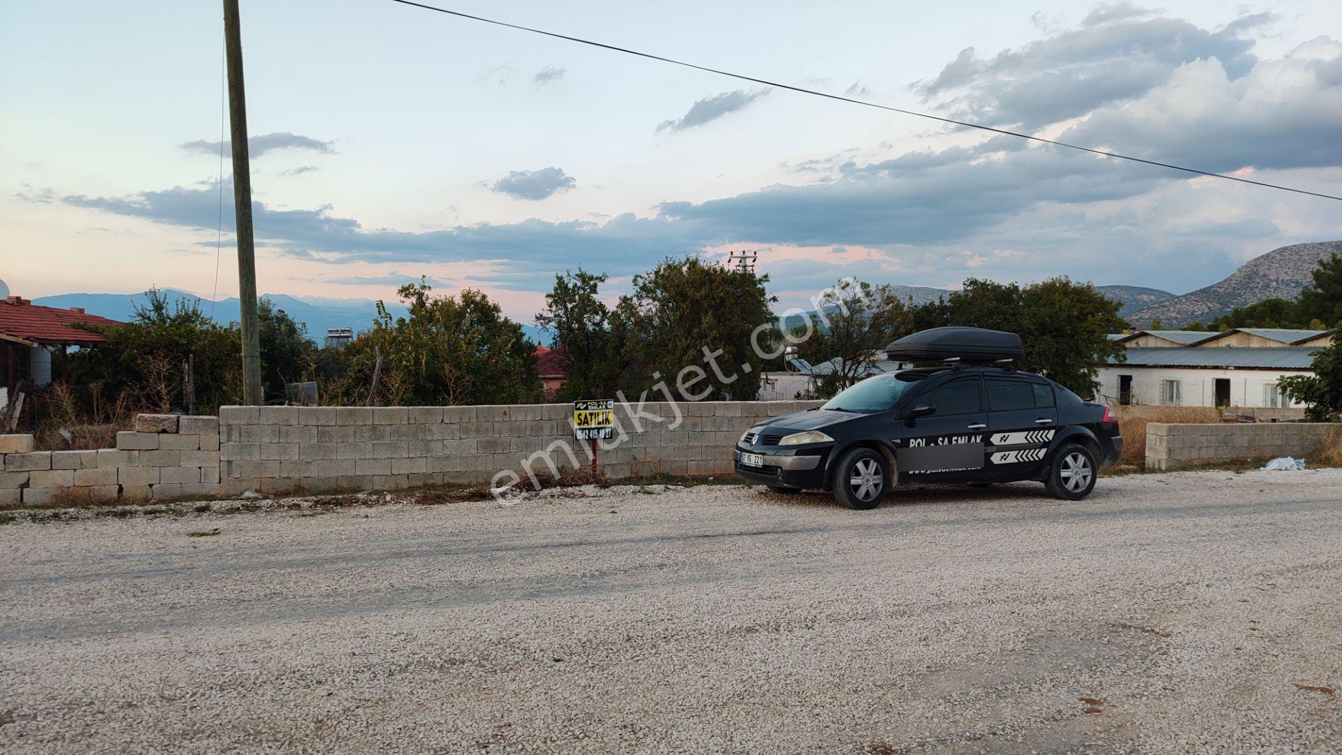 Antalya Korkuteli Bozova'da Satılık 700m2 İmarlı Arsa 2 Kat Ve %40 İnşaat İzni V...