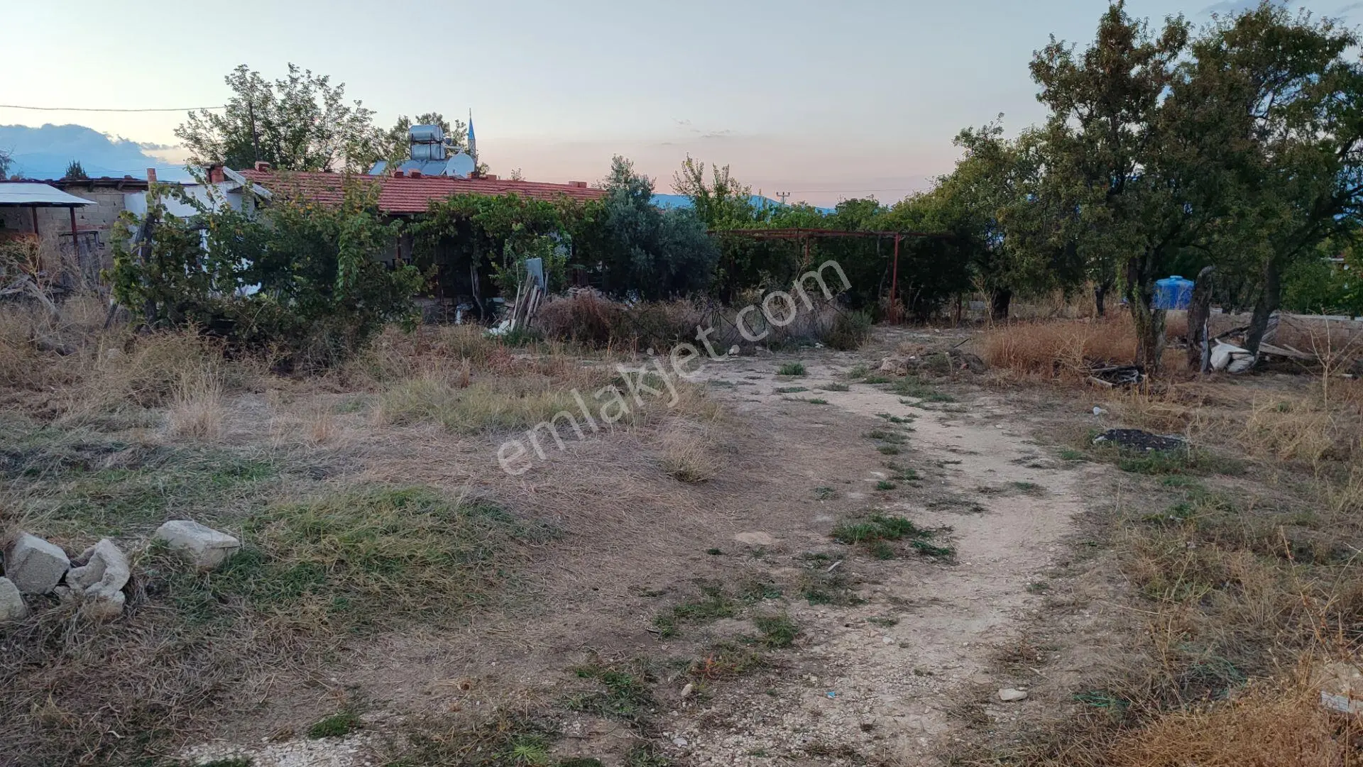 Antalya Korkuteli Bozova'da Satılık 700m2 İmarlı Arsa 2 Kat Ve %40 İnşaat İzni Var — fotoğraf 6