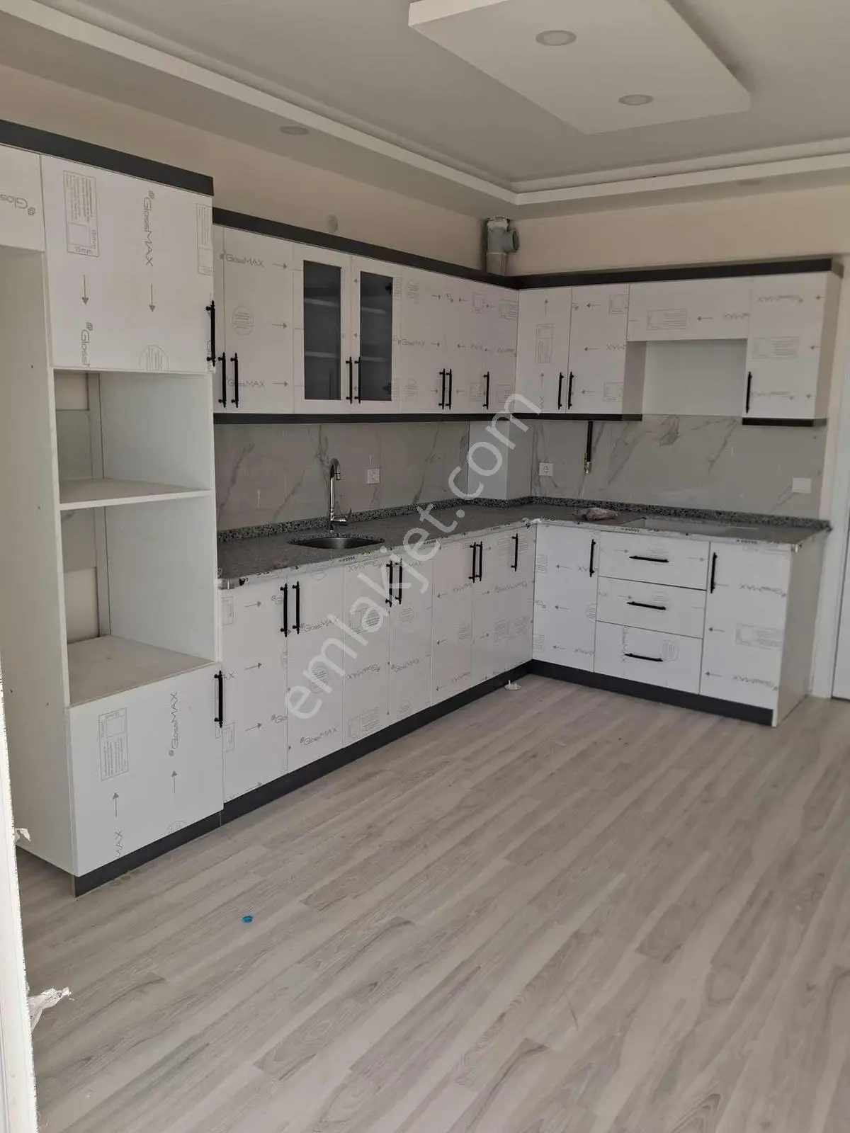 Palu Kalekent Mahallesinde Sıfır 3+1 Satılık Daire — fotoğraf 3