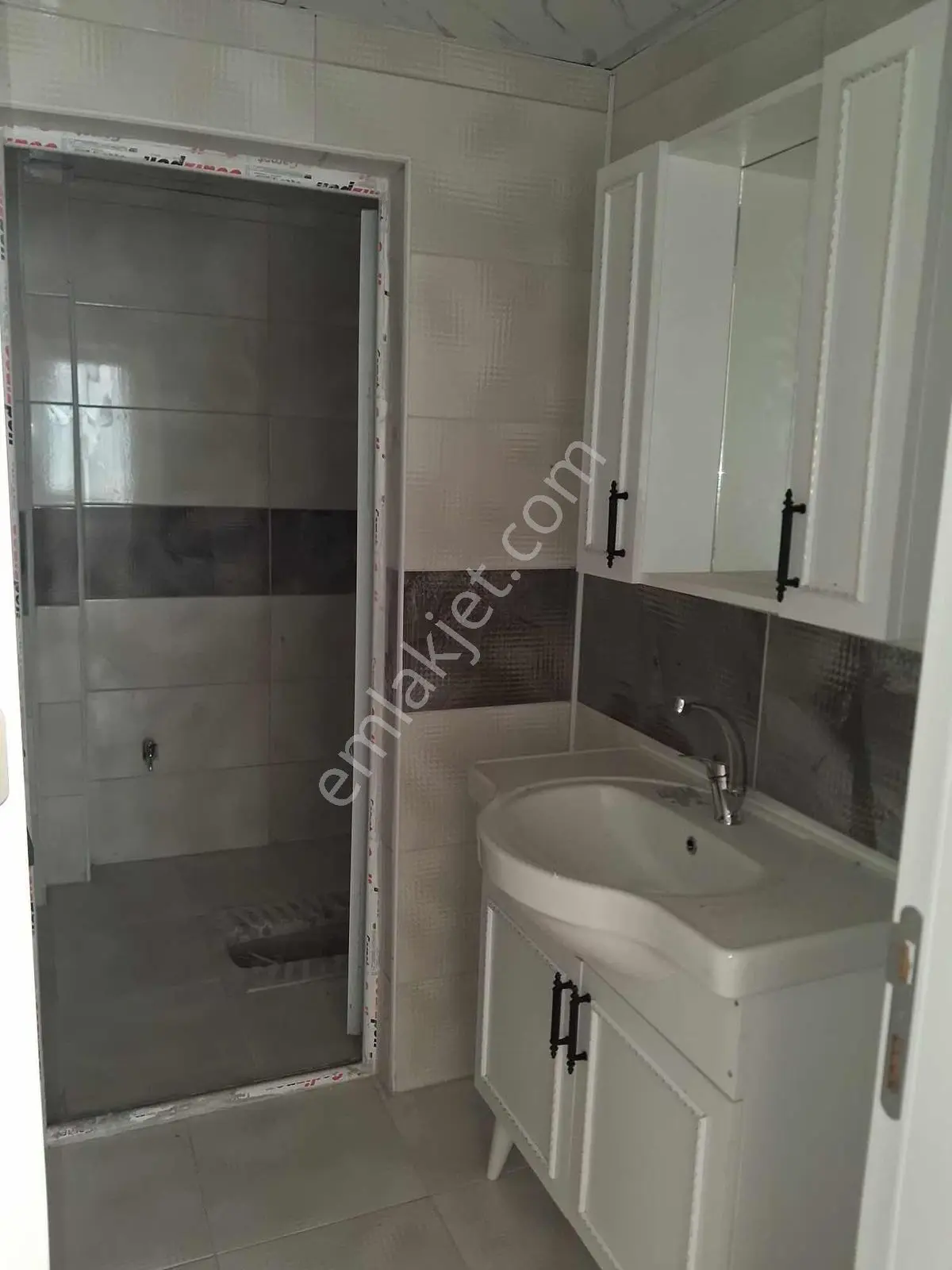 Palu Kalekent Mahallesinde Sıfır 3+1 Satılık Daire — fotoğraf 13