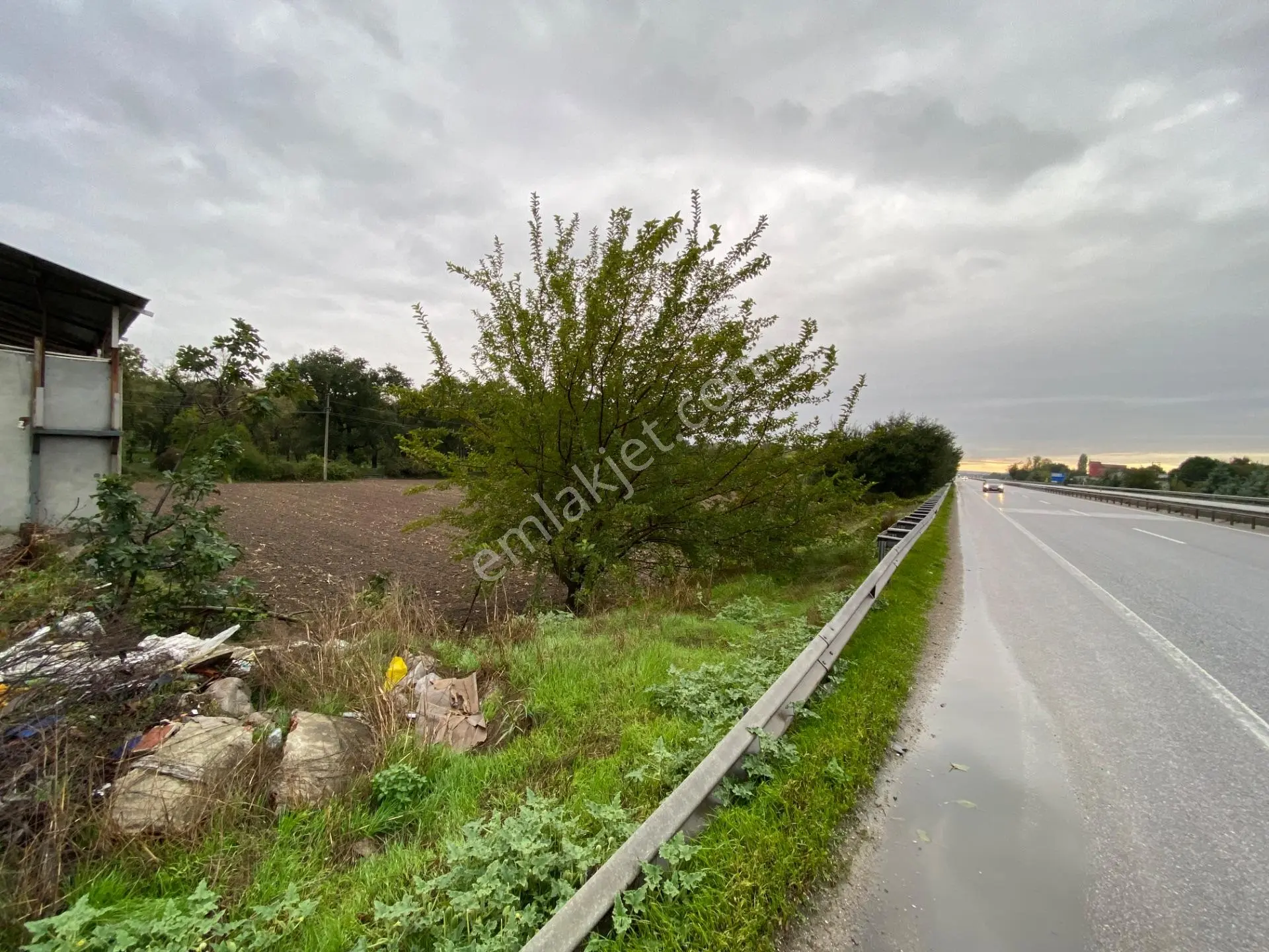 İzmir Yoluna Cephe 1.000 M2 Ticari İmar Arsa — fotoğraf 2