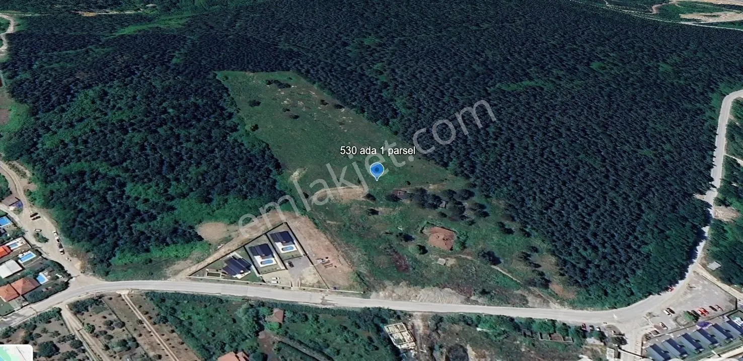 Sapanca'da Göl Manzaralı 23.268,29 M² Satılık Tarla — fotoğraf 2