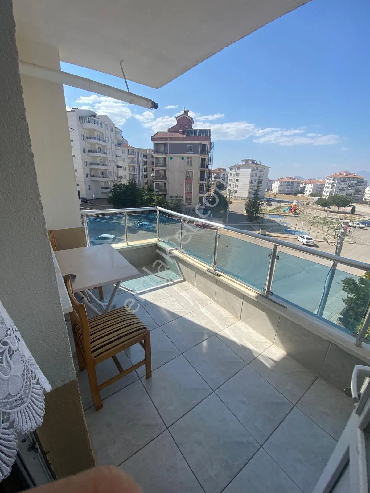 Eren Emlak'tan Tabduk Emre Mahallesinde 1+1 Arakat Asansörlü Satılık Apart — fotoğraf 3