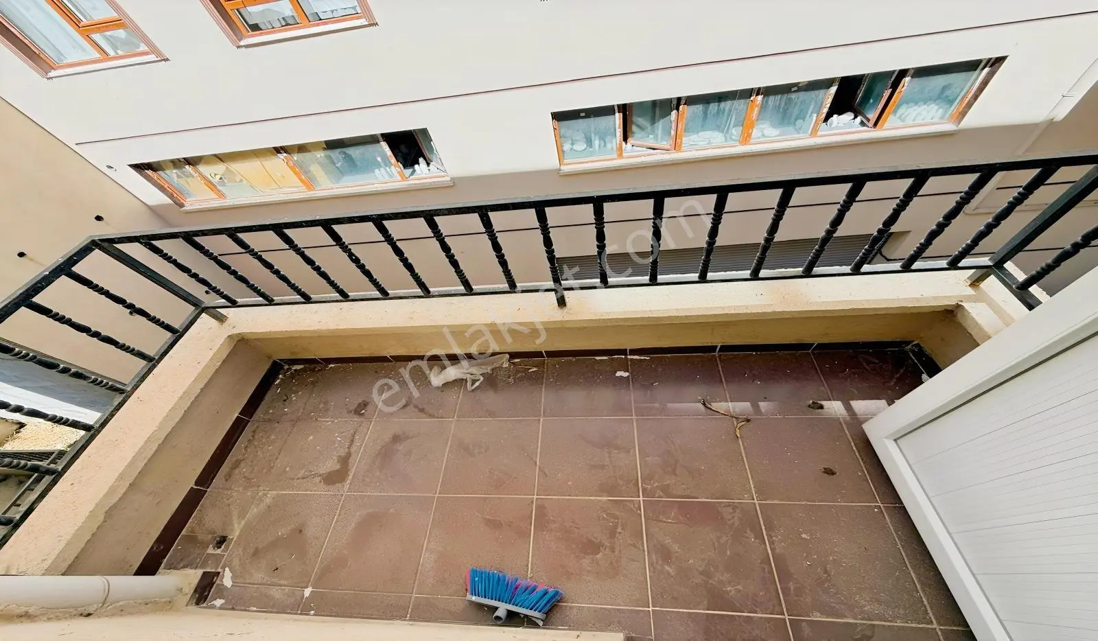 Osmangazi Cadde Üzeri 3+1 2.kat Asansörlü Genç Bina Kök Tapu — fotoğraf 5