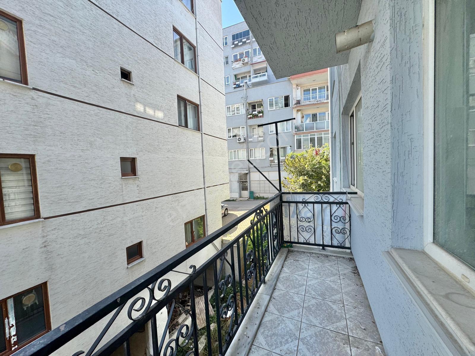Çekirge Mahallesi Kamil Sokak Satılık 3+1 Ara Kat Daire — fotoğraf 9