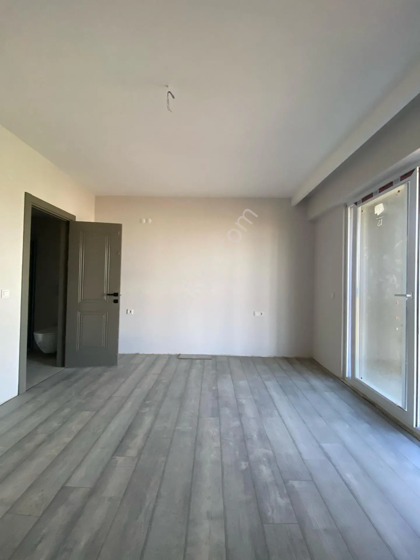 Buluruzdan Edirne Merkez Kurtuluş Mahallesinde Ara Kat Kapalı Cam Balkonlu Satılık 3+1 Daire — fotoğraf 12