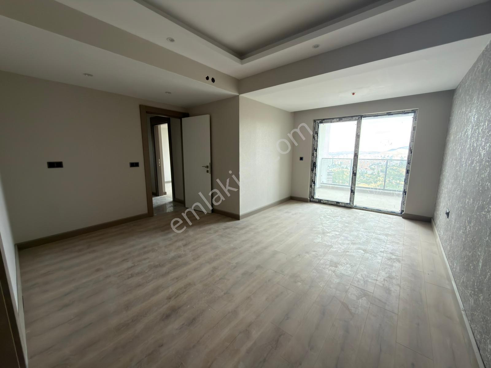 Skylıne Towerda Seçkin Cepheli, Prestijli Daire — fotoğraf 8