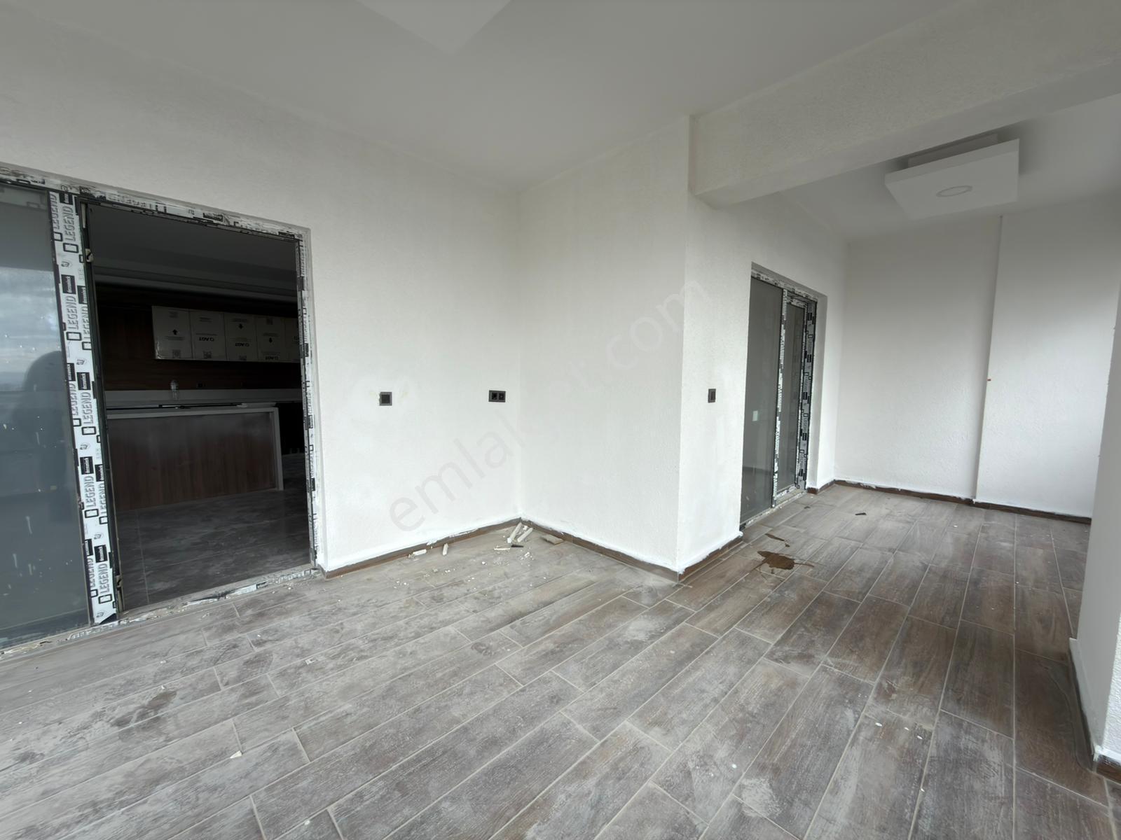 Skylıne Towerda Seçkin Cepheli, Prestijli Daire — fotoğraf 22