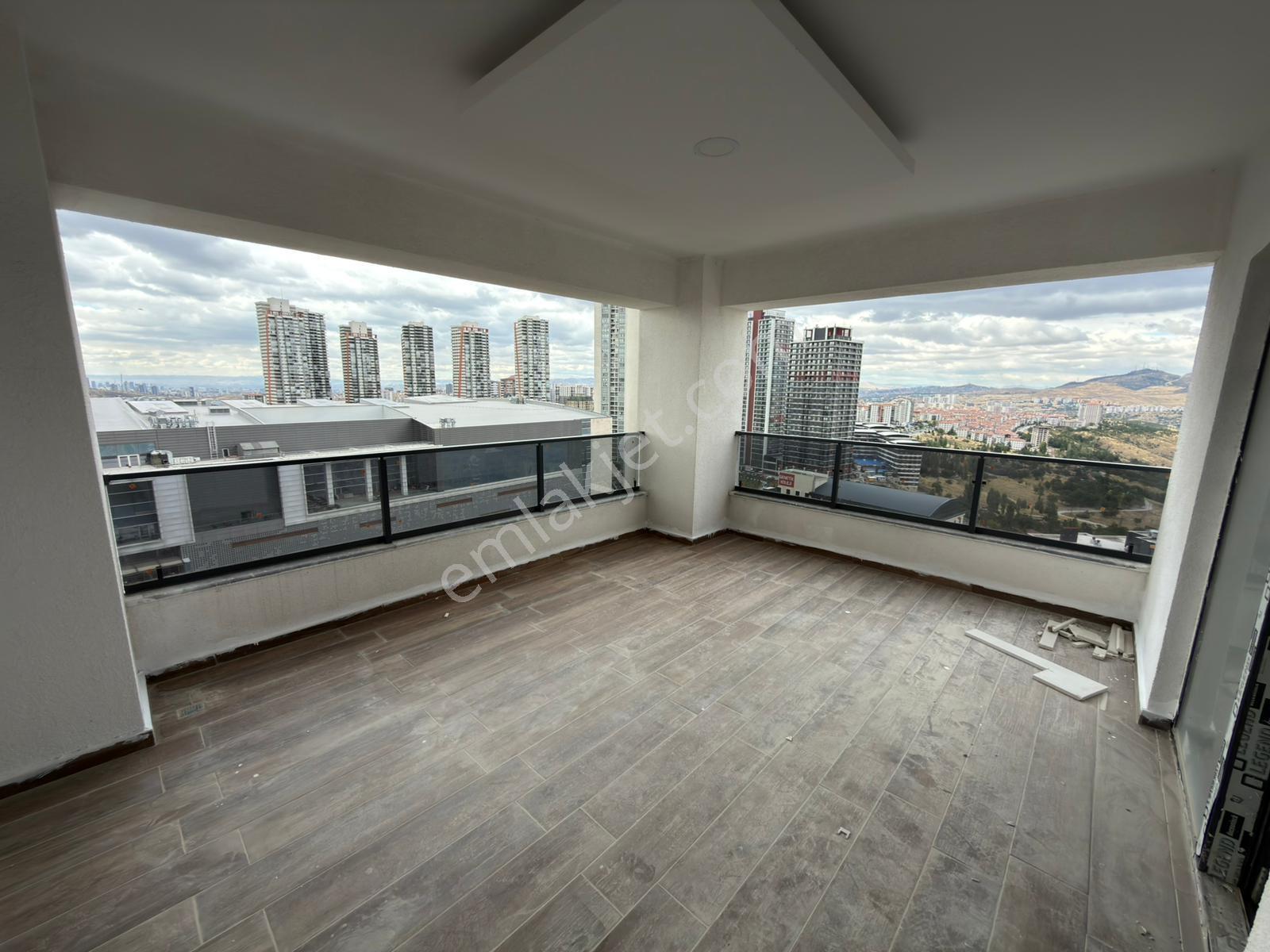 Skylıne Towerda Seçkin Cepheli, Prestijli Daire — fotoğraf 23