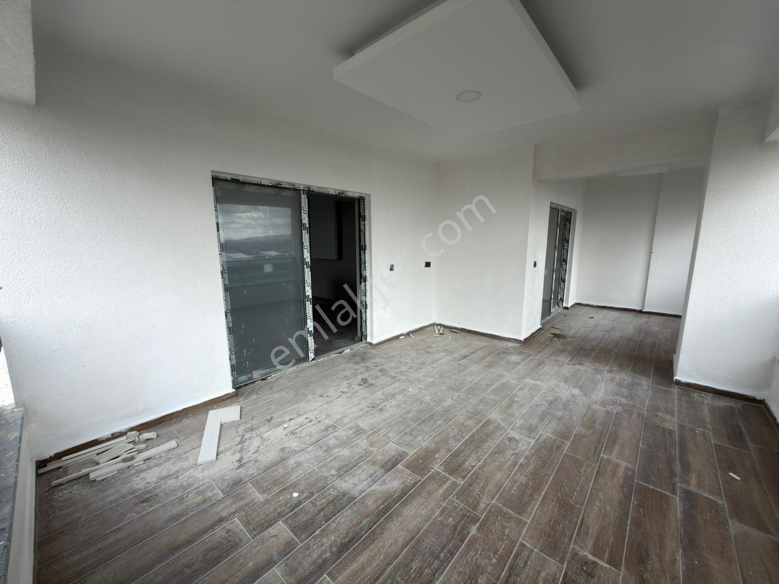 Skylıne Towerda Seçkin Cepheli, Prestijli Daire — fotoğraf 31