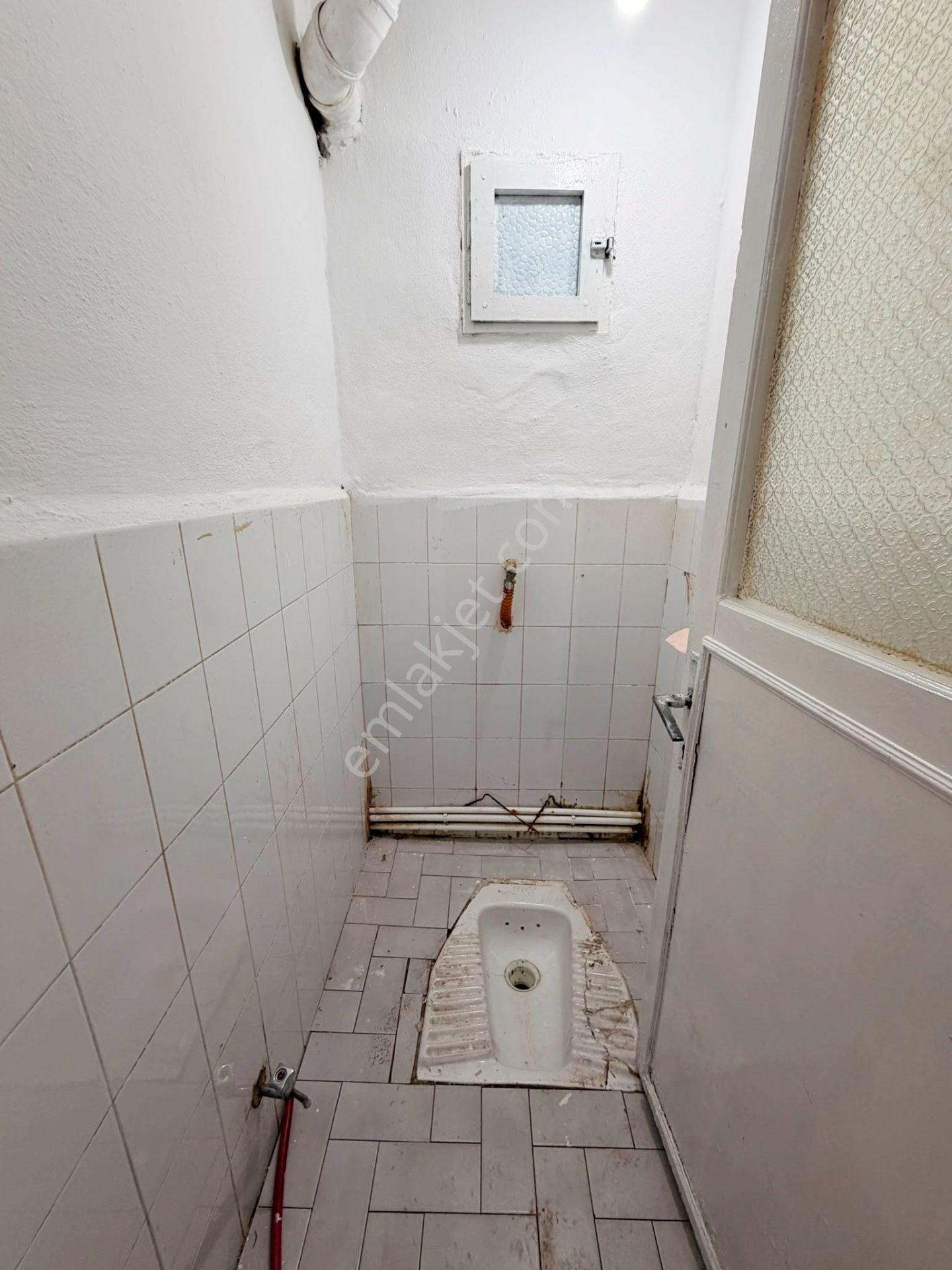 Fatih Emlak Tan 2+1 Bahçe Katı Mevlana Cami Yakını — fotoğraf 11