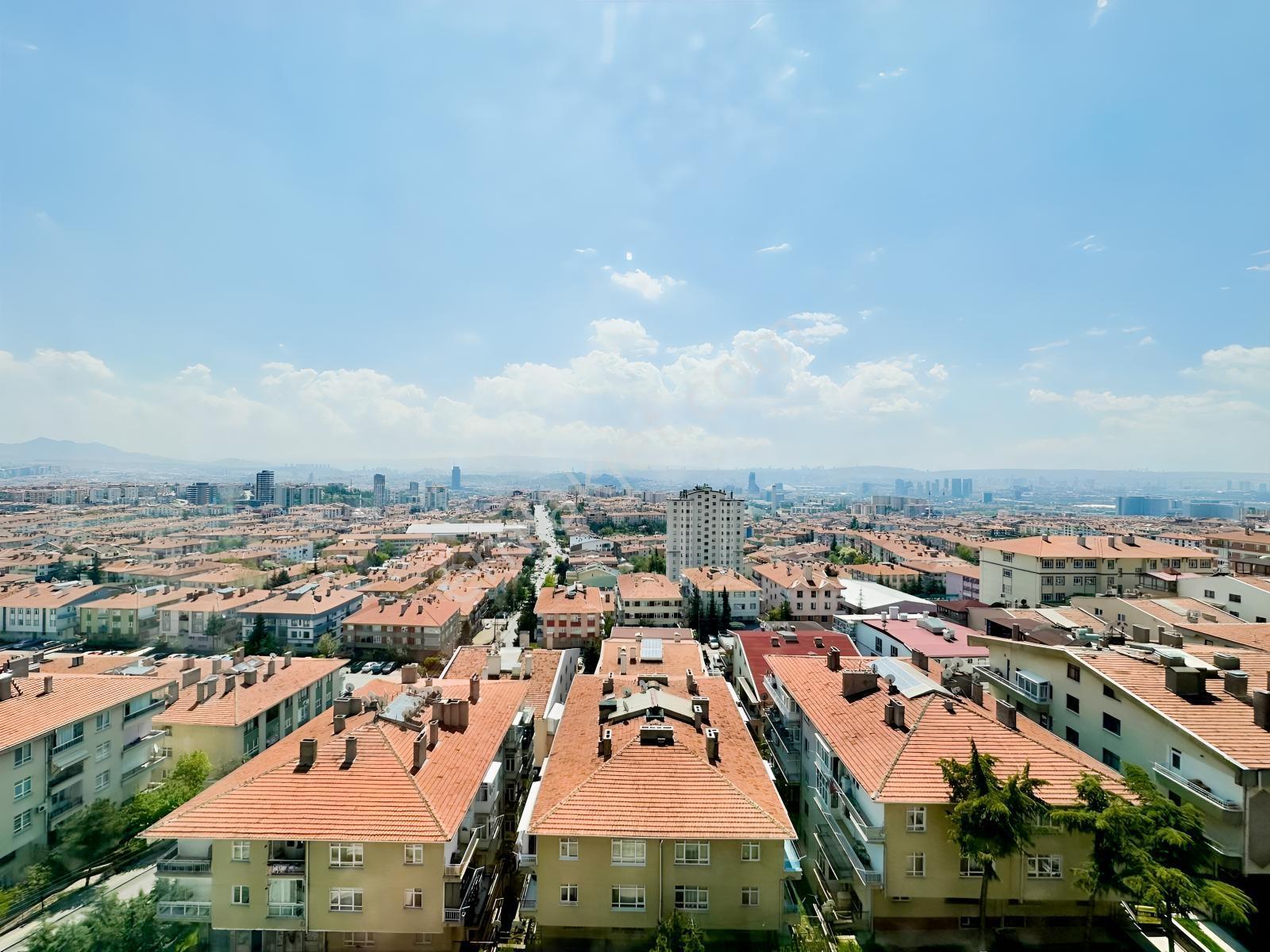 Uzman'dan Panoramik Ankara Manzaralı Site İçerisinde Katta 3+1 — fotoğraf 21
