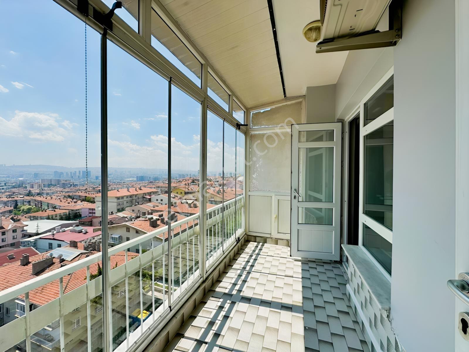 Uzman'dan Panoramik Ankara Manzaralı Site İçerisinde Katta 3+1 — fotoğraf 23
