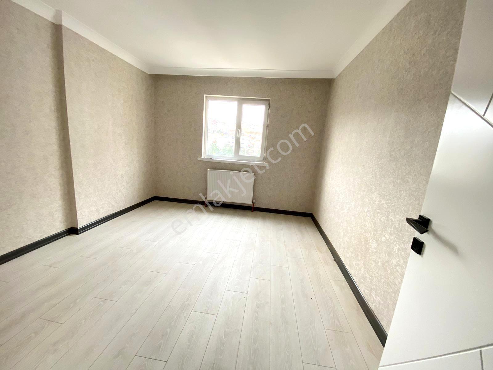Uzman Emlak'tan 19 Mayıs Mh Özgürlük Cad.üzeri Bağımsız 3+1daire — fotoğraf 8