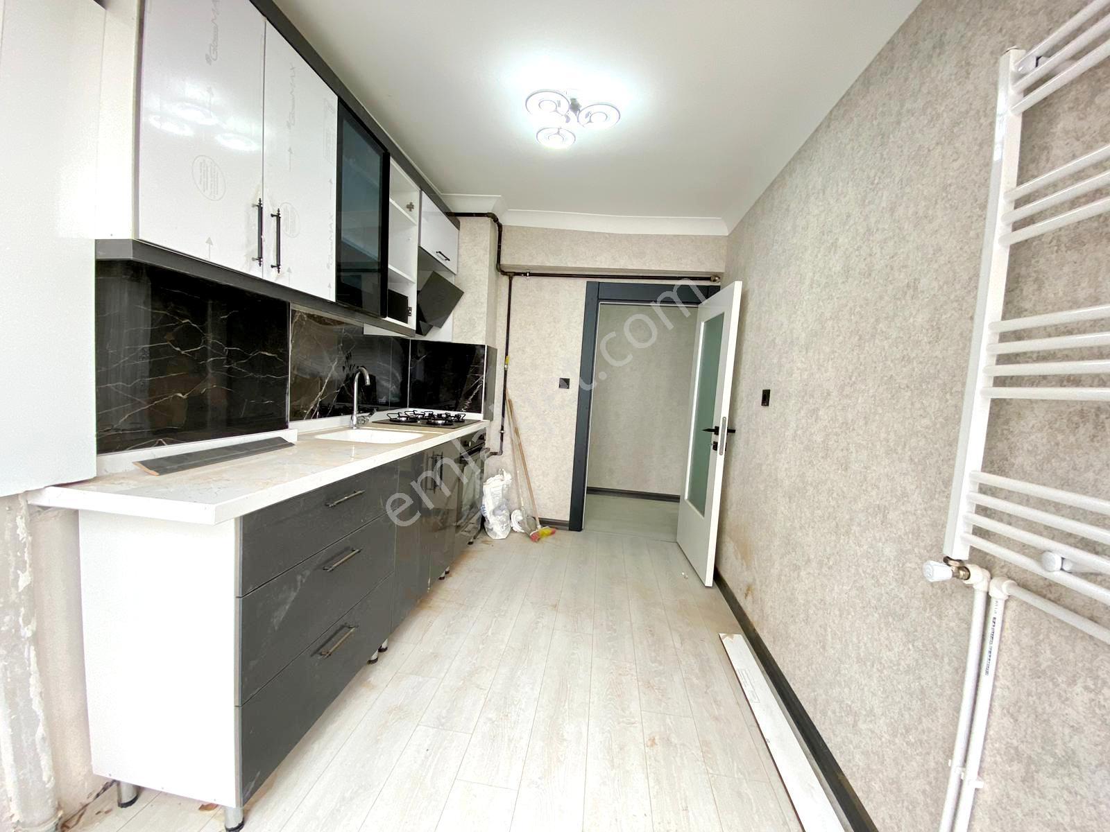 Uzman Emlak'tan 19 Mayıs Mh Özgürlük Cad.üzeri Bağımsız 3+1daire — fotoğraf 12
