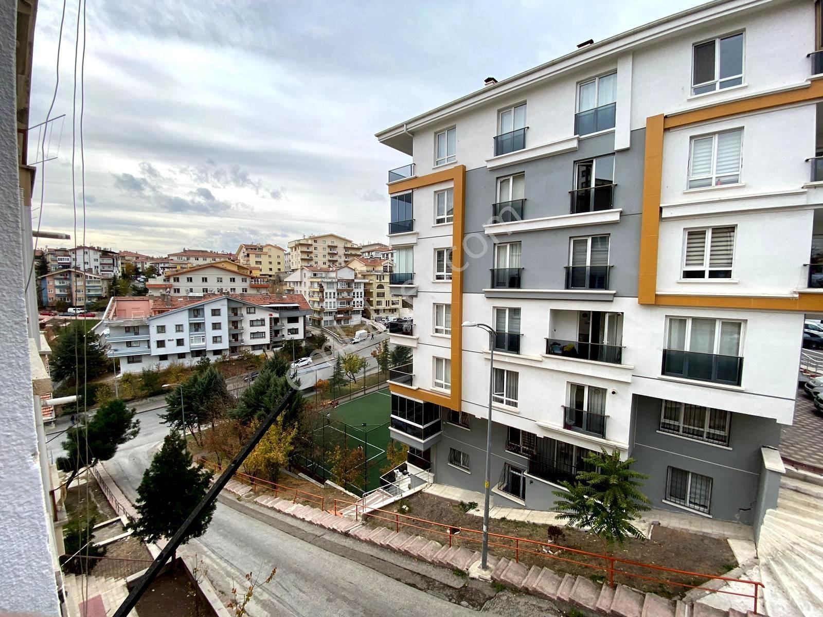 Uzman Emlak'tan 19 Mayıs Mh Özgürlük Cad.üzeri Bağımsız 3+1daire — fotoğraf 23