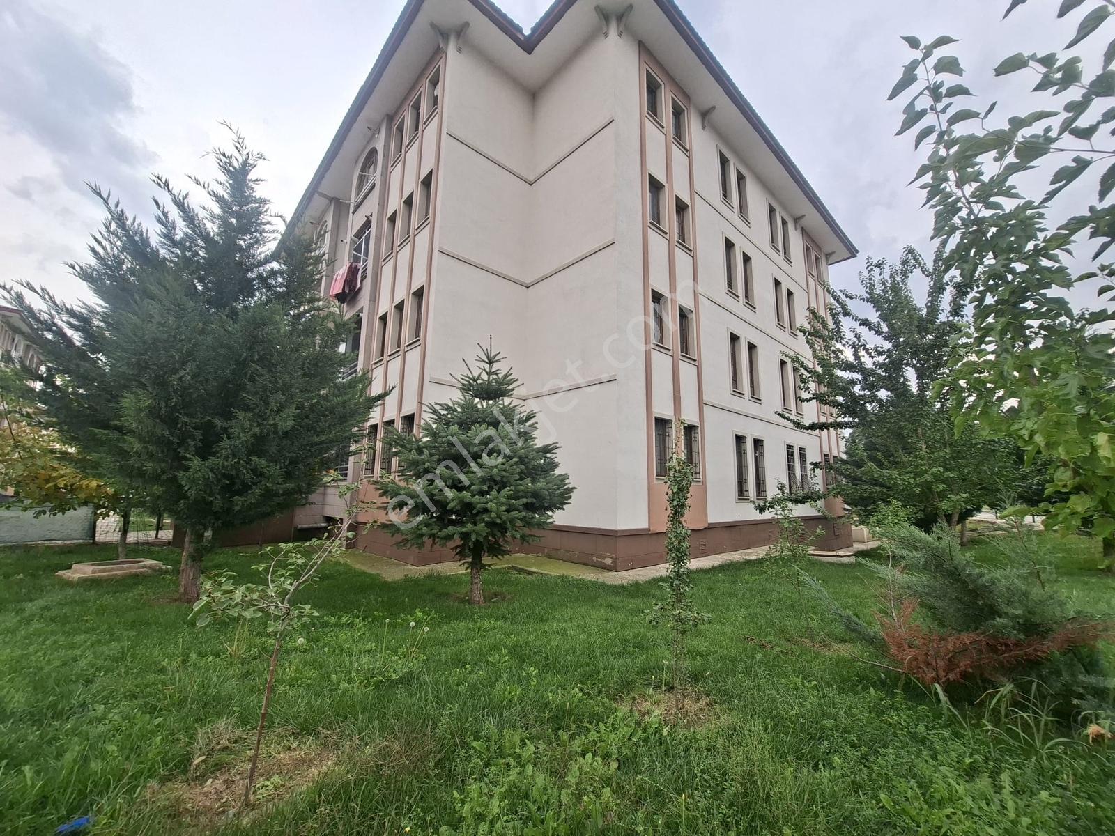 Remax Dem'den Toki Konutları İçi Full Yapılı Ara Kat 2+1 Daire — fotoğraf 2