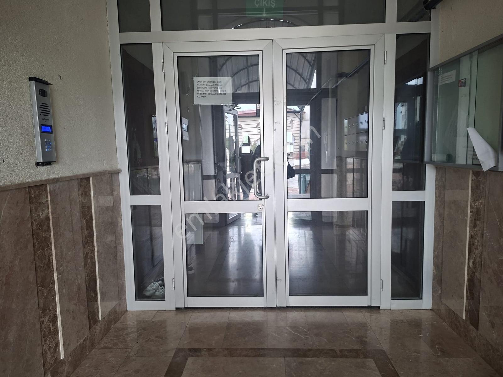 Remax Dem'den Toki Konutları İçi Full Yapılı Ara Kat 2+1 Daire — fotoğraf 7
