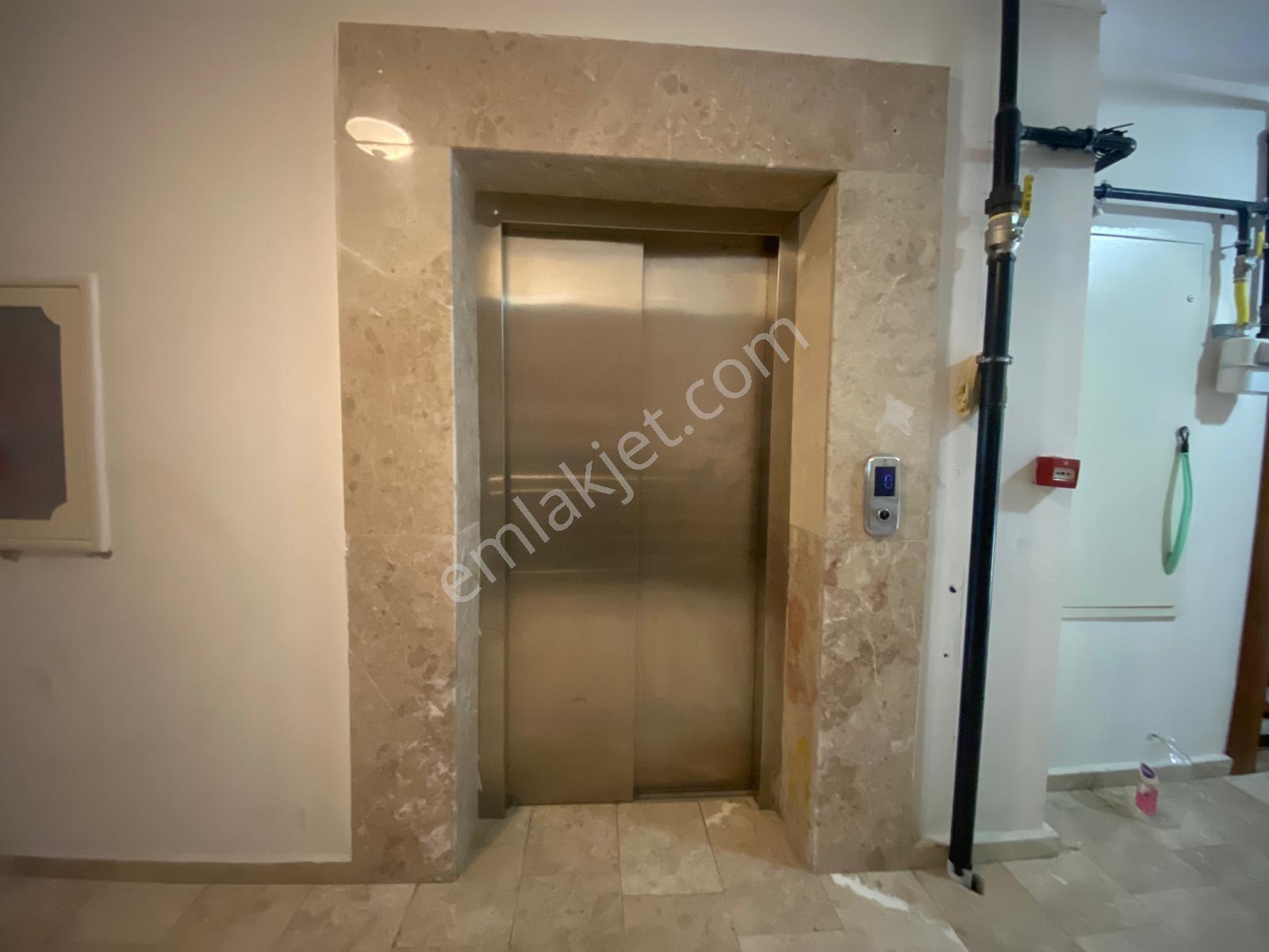 Remax Dem'den Toki Konutları İçi Full Yapılı Ara Kat 2+1 Daire — fotoğraf 9
