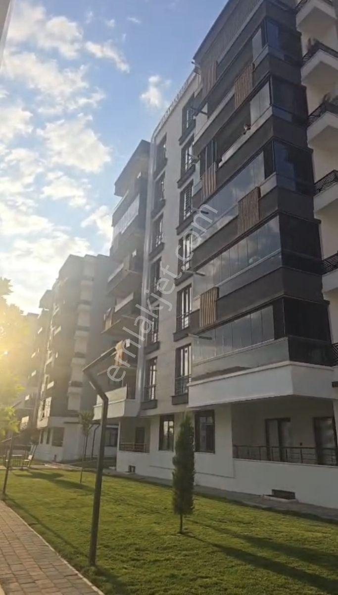 Hasankeyf Fenni Muayene Karşısı 3.5+1 Ultra Lüks Site İçi Daire