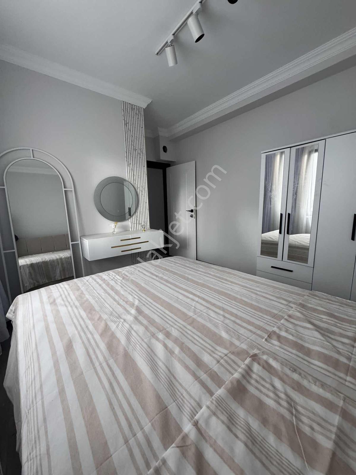Öznur Öztürk'ten Mevlana Mahalle 1+1 Ful Eşyalı Satılık Daire — fotoğraf 15