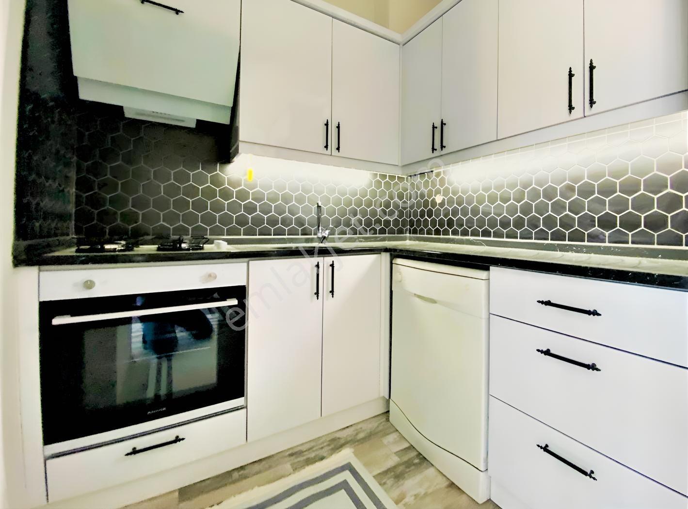 Atakum Körfezde Tranvaya Yakın Eşyalı Satılık Daire — fotoğraf 13